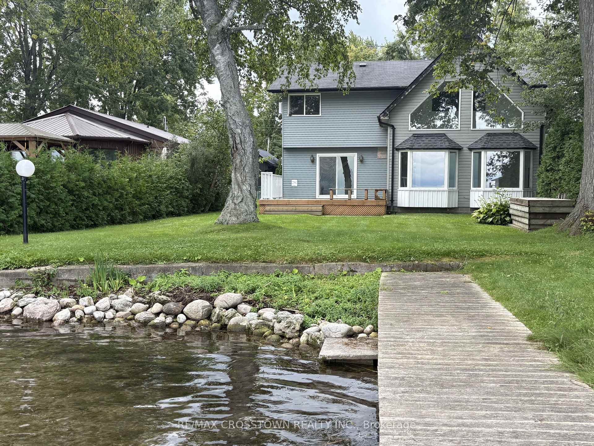 Photo 2 of 128 Moores Beach Road, Georgina, Virginia — HOMEH