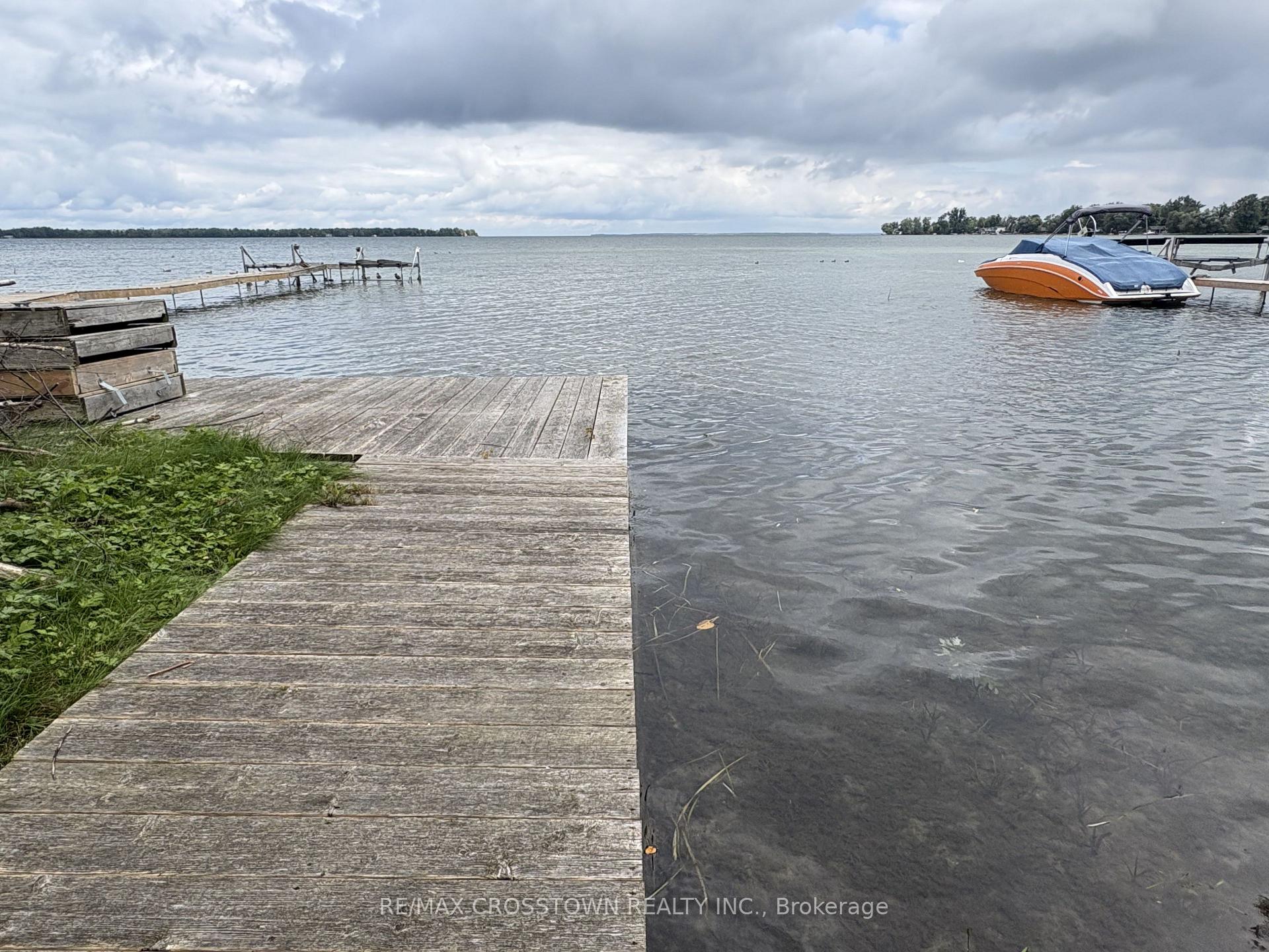 Photo 4 of 128 Moores Beach Road, Georgina, Virginia — HOMEH