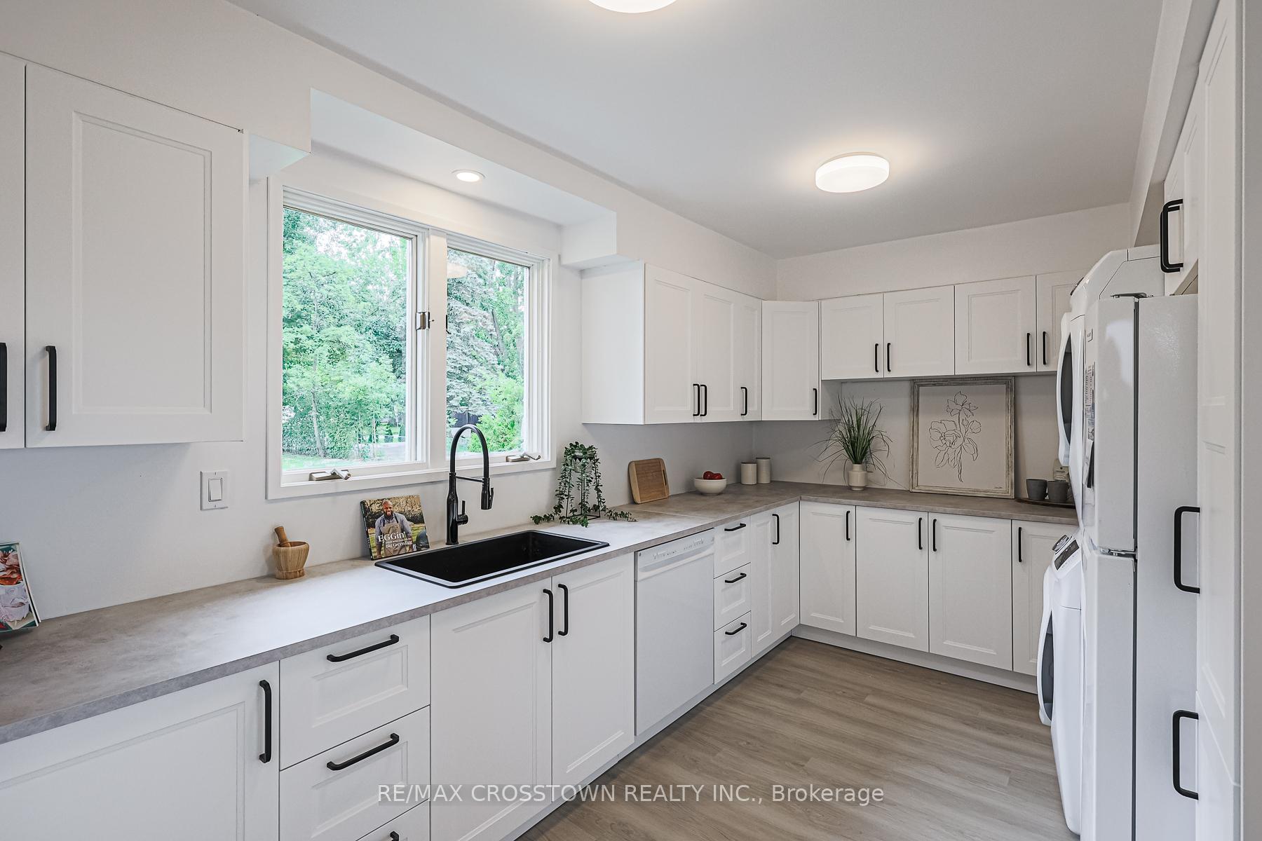 Photo 9 of 128 Moores Beach Road, Georgina, Virginia — HOMEH