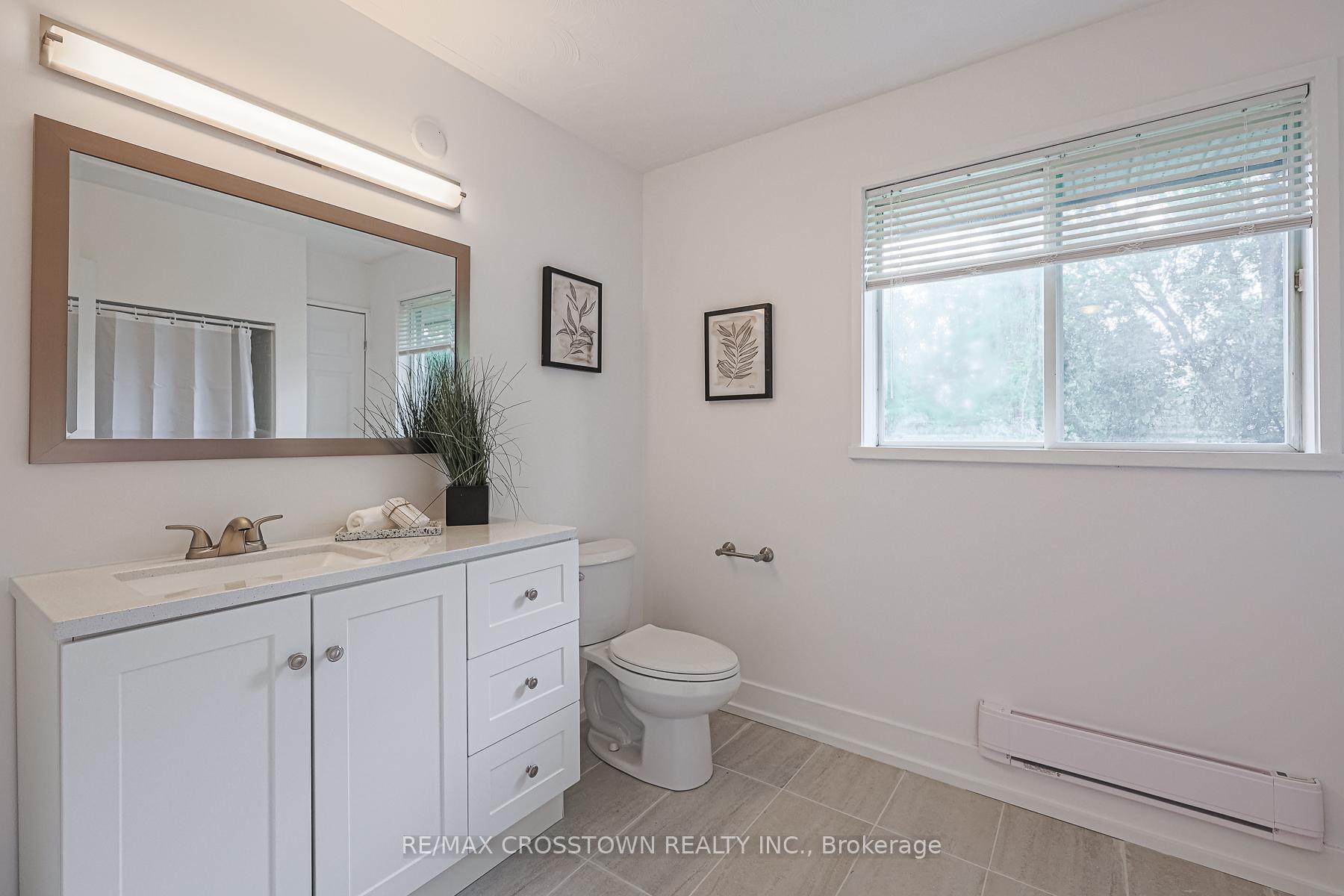 Photo 36 of 128 Moores Beach Road, Georgina, Virginia — HOMEH
