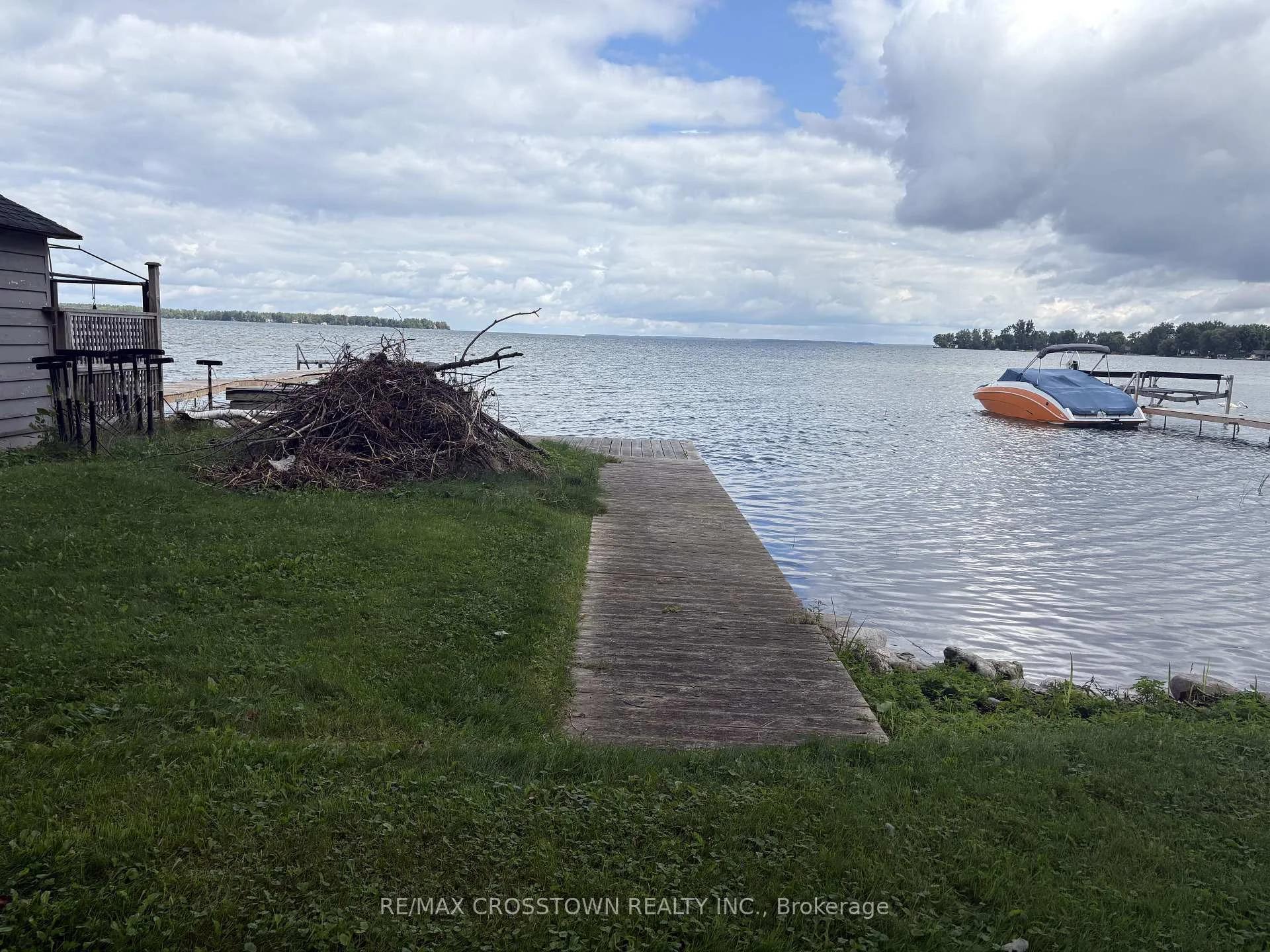 Photo 44 of 128 Moores Beach Road, Georgina, Virginia — HOMEH