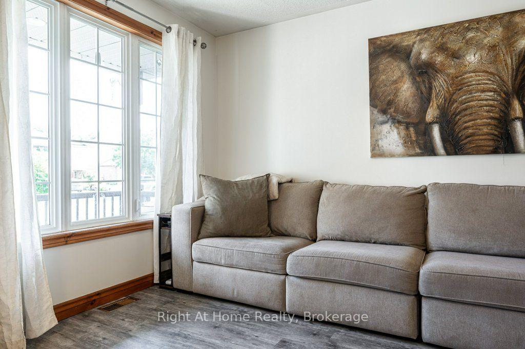 Photo 38 of 301 Norman Street, Stratford — HOMEH