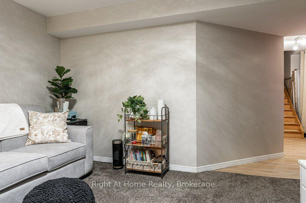 Photo 81 of 301 Norman Street, Stratford — HOMEH