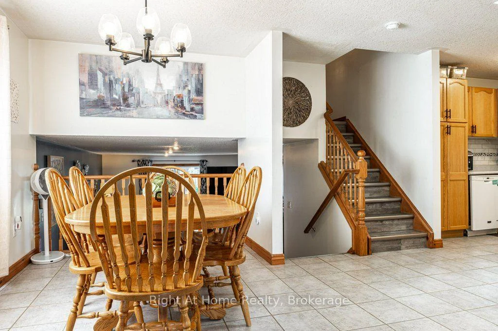 Photo 52 of 301 Norman Street, Stratford — HOMEH