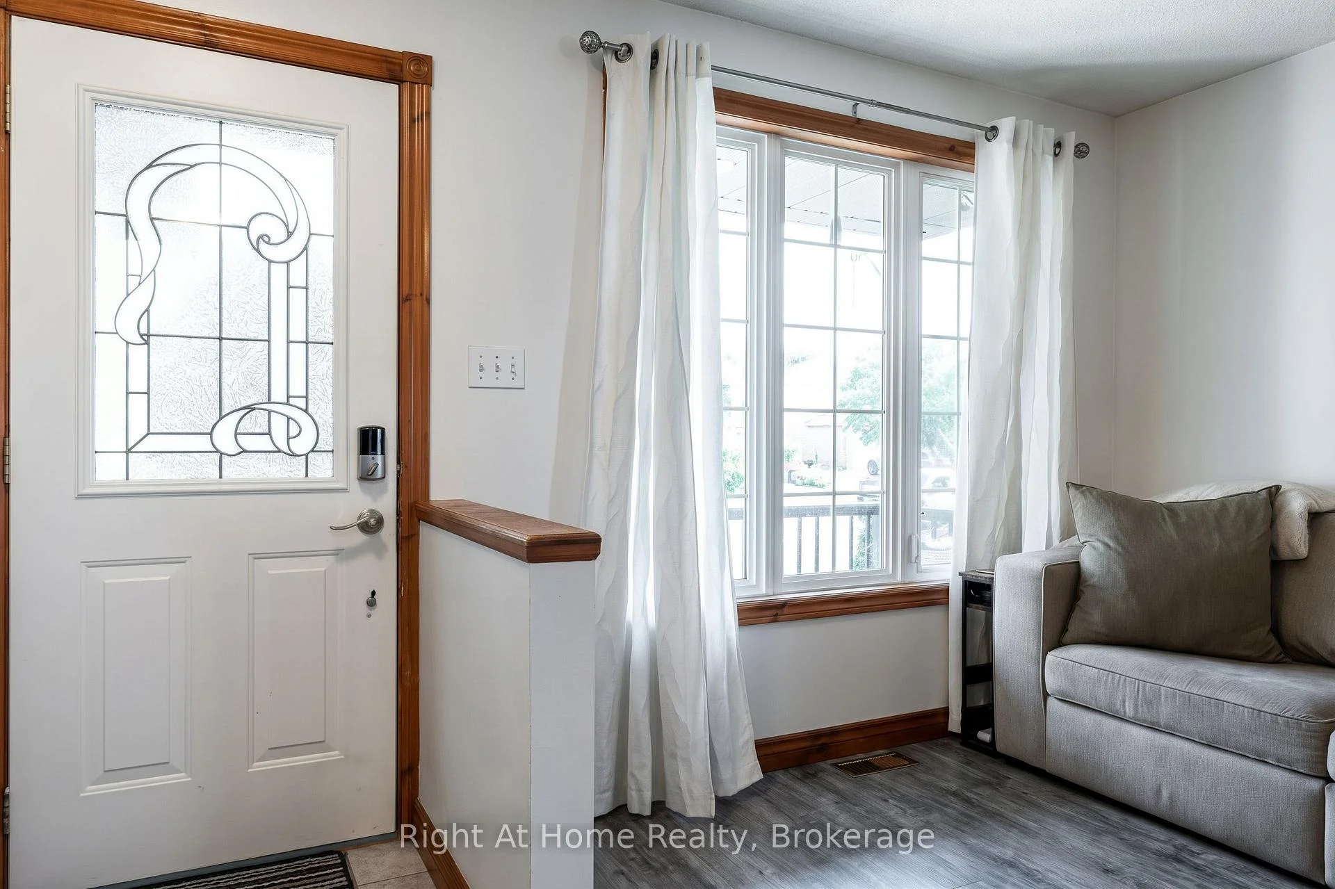 Photo 13 of 301 Norman Street, Stratford — HOMEH
