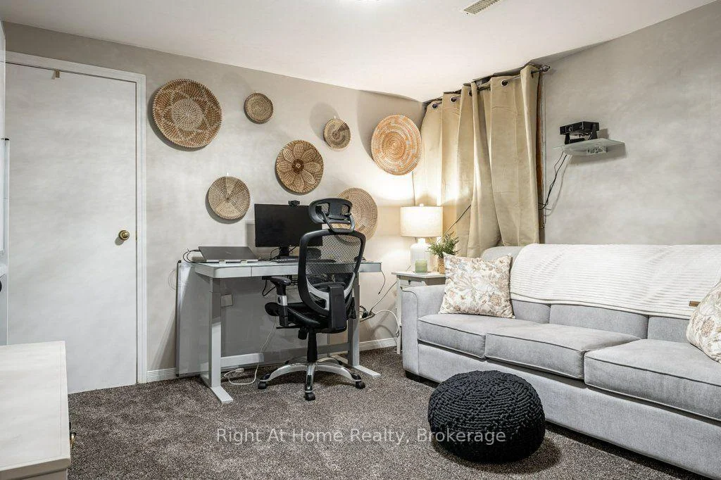Photo 76 of 301 Norman Street, Stratford — HOMEH
