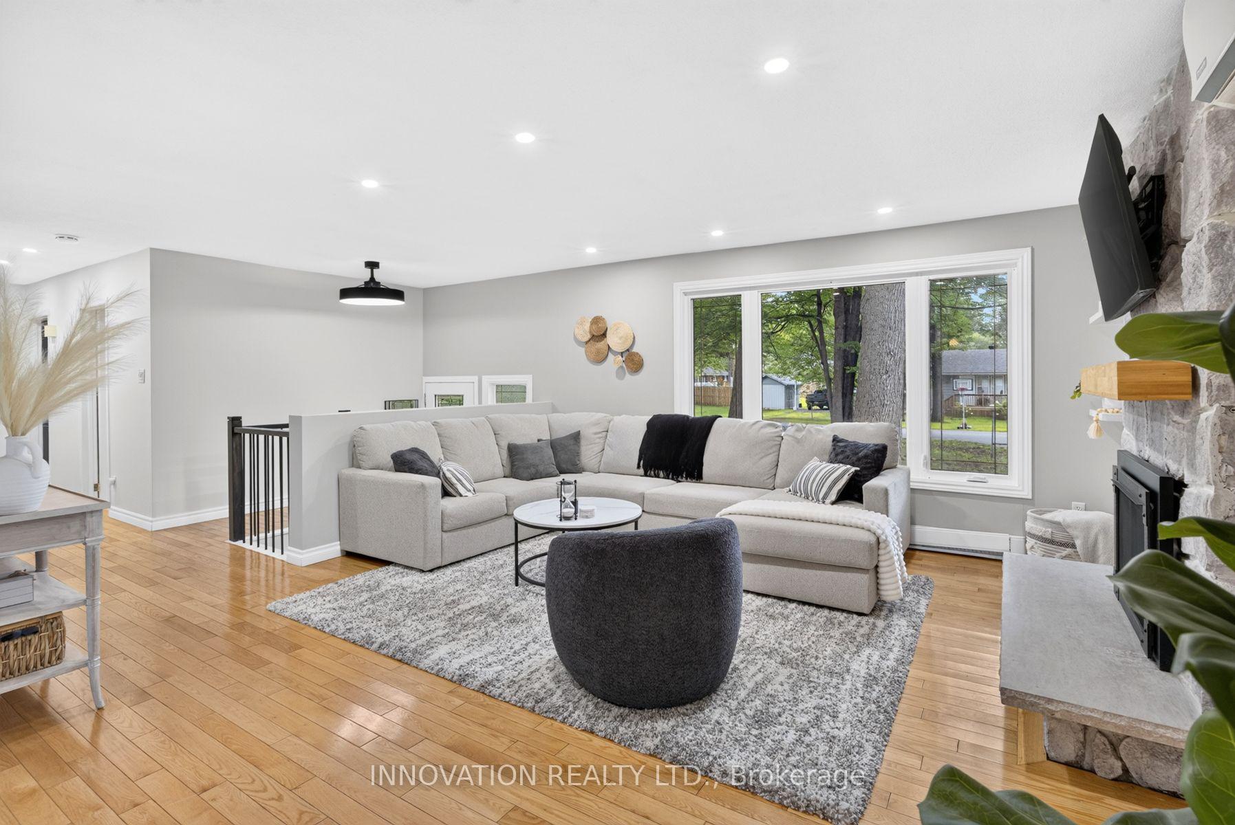 Photo 5 of 136 Acorn Crescent, Ottawa, Constance Bay — HOMEH
