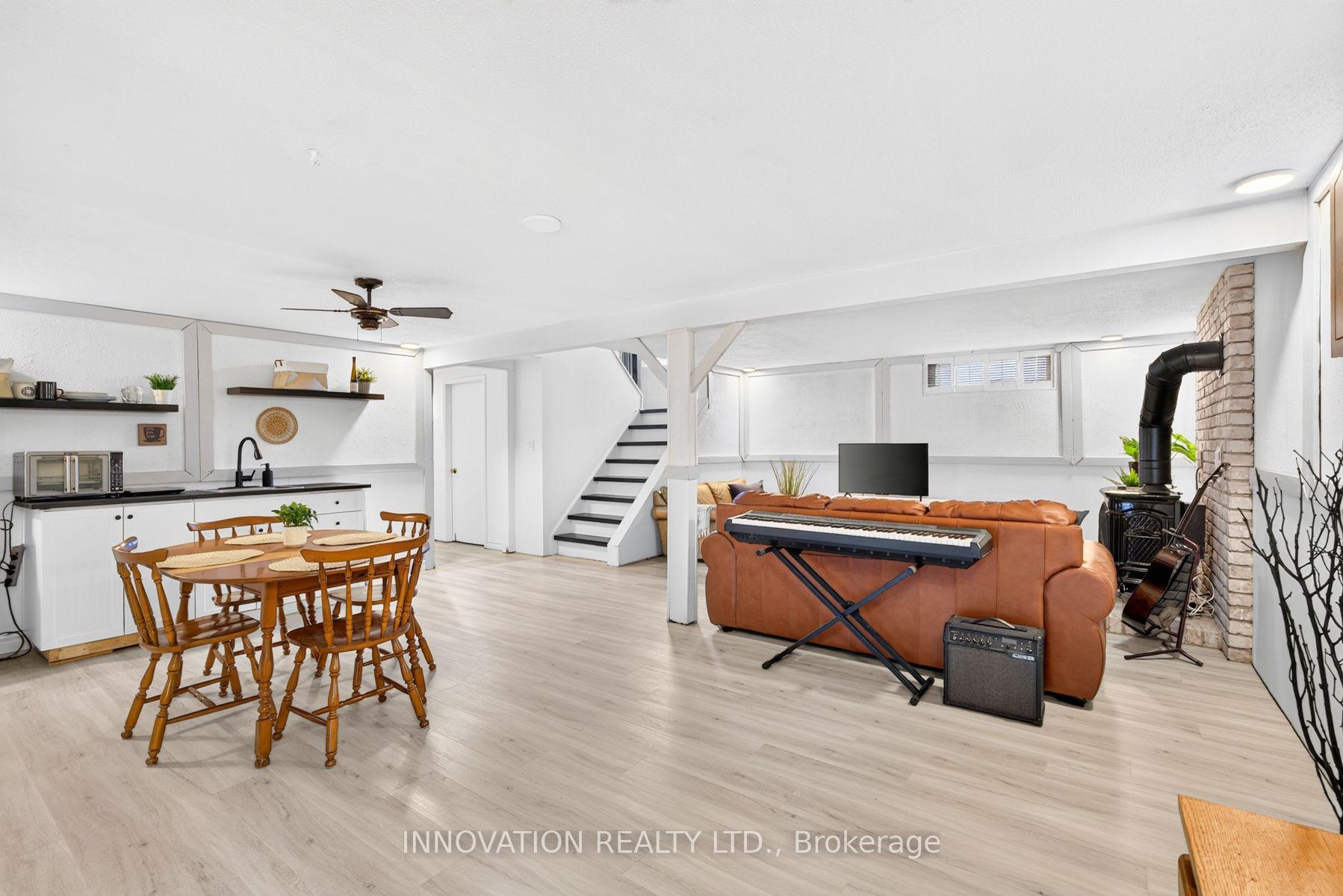 Photo 23 of 136 Acorn Crescent, Ottawa, Constance Bay — HOMEH