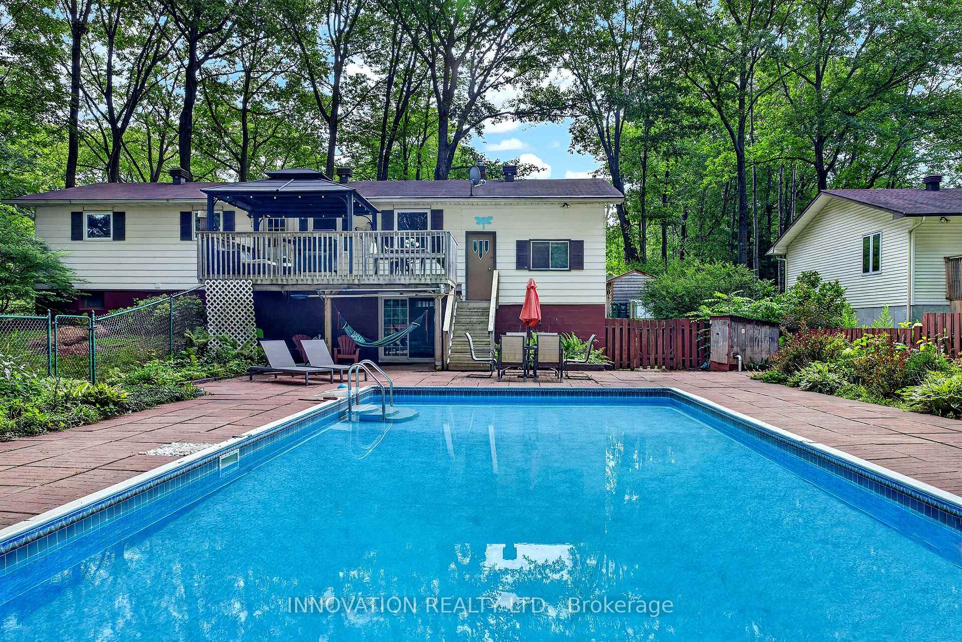 Photo 33 of 136 Acorn Crescent, Ottawa, Constance Bay — HOMEH