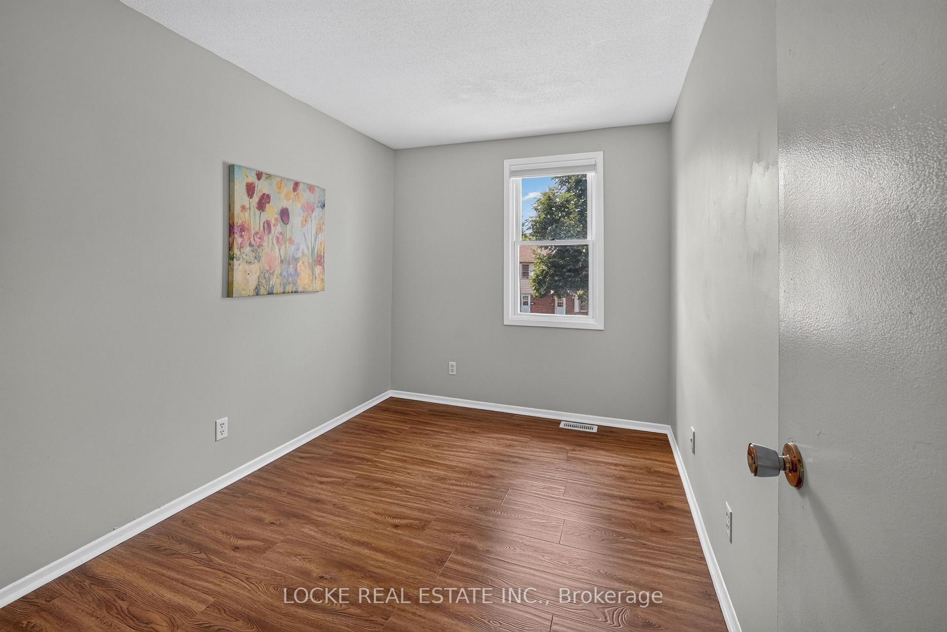 Photo 32 of Unit 28, 1975 Fairglen Mews, Ottawa, Blackburn Hamlet (South) — HOMEH