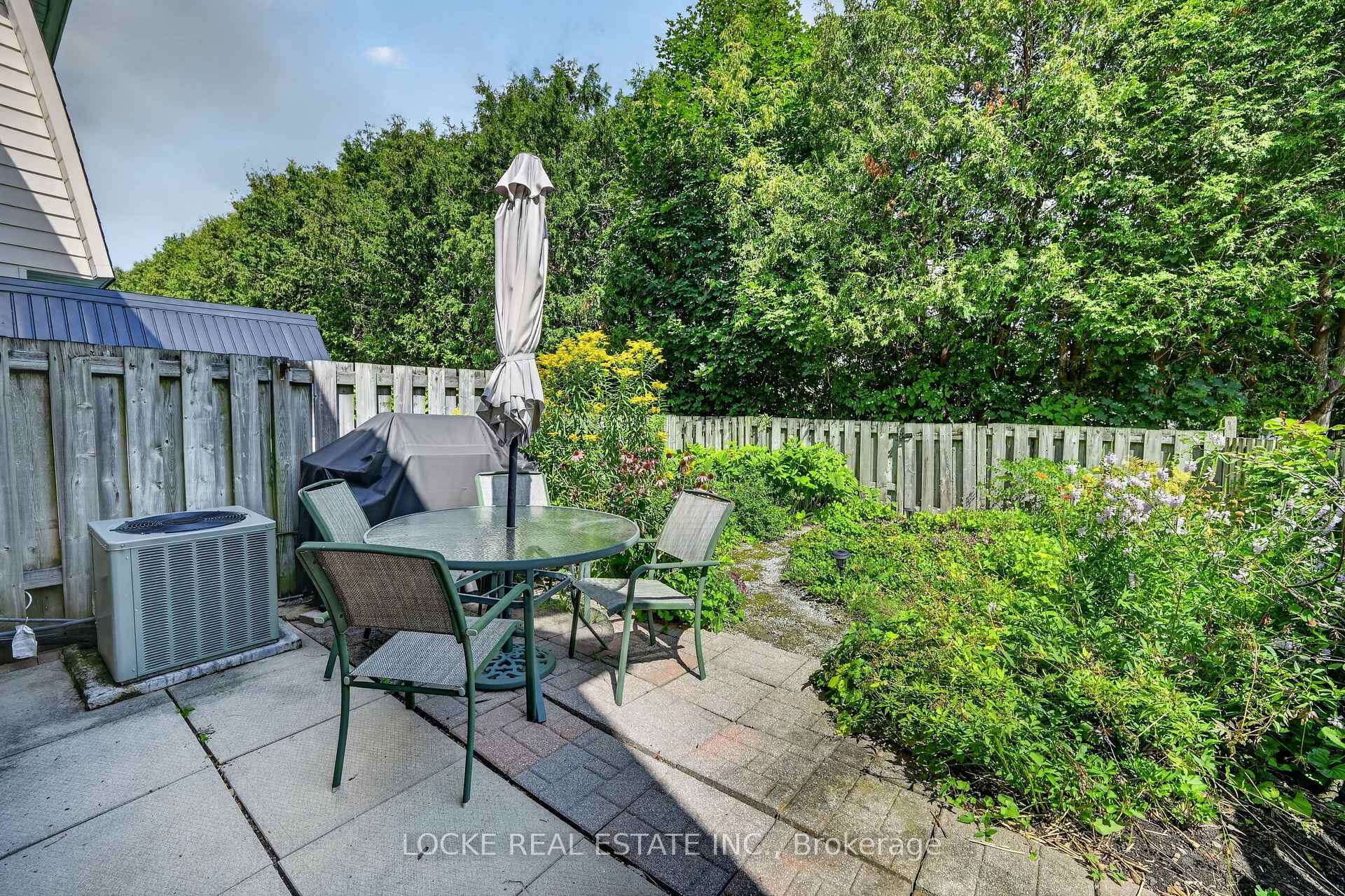 Photo 39 of Unit 28, 1975 Fairglen Mews, Ottawa, Blackburn Hamlet (South) — HOMEH