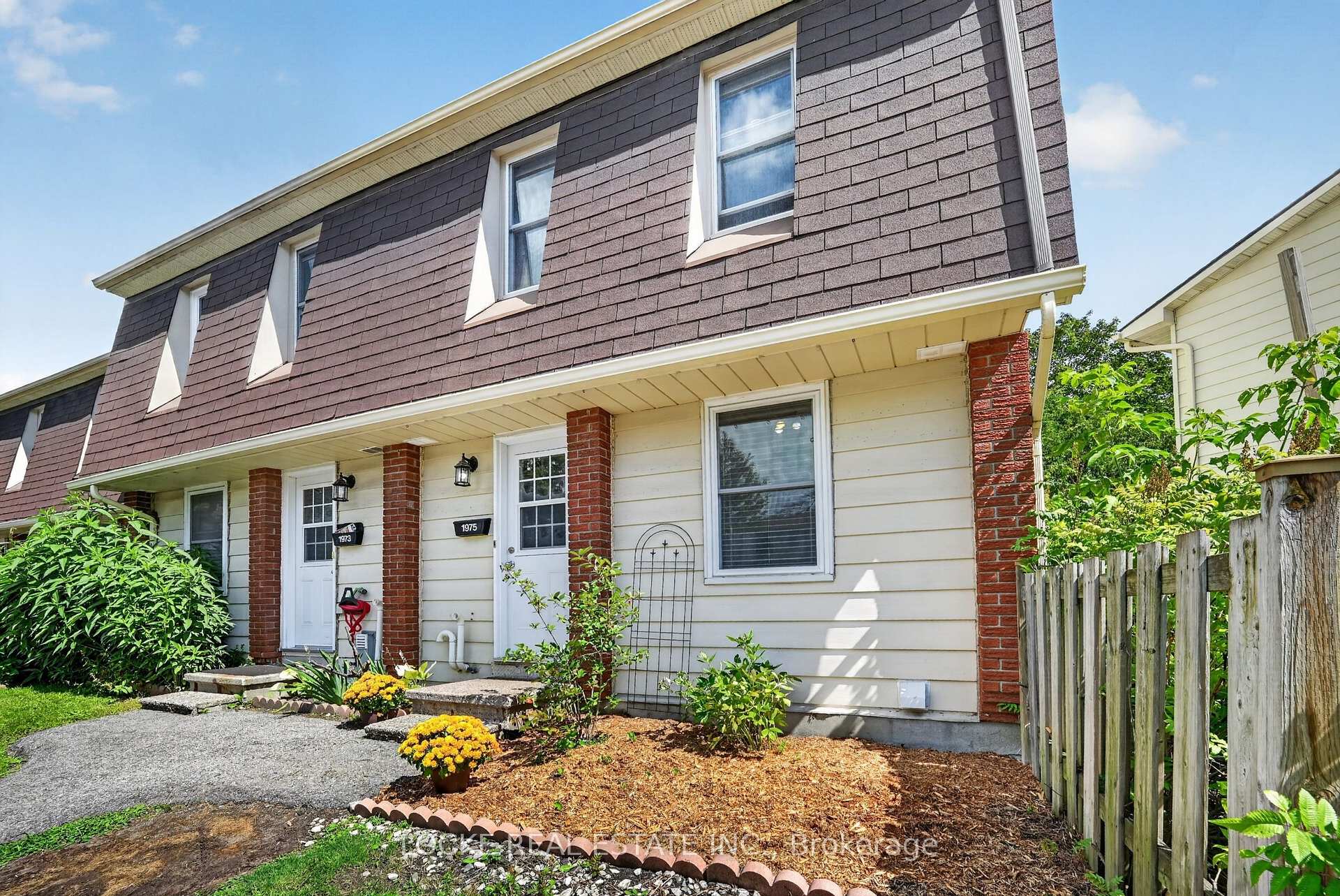 Photo 43 of Unit 28, 1975 Fairglen Mews, Ottawa, Blackburn Hamlet (South) — HOMEH