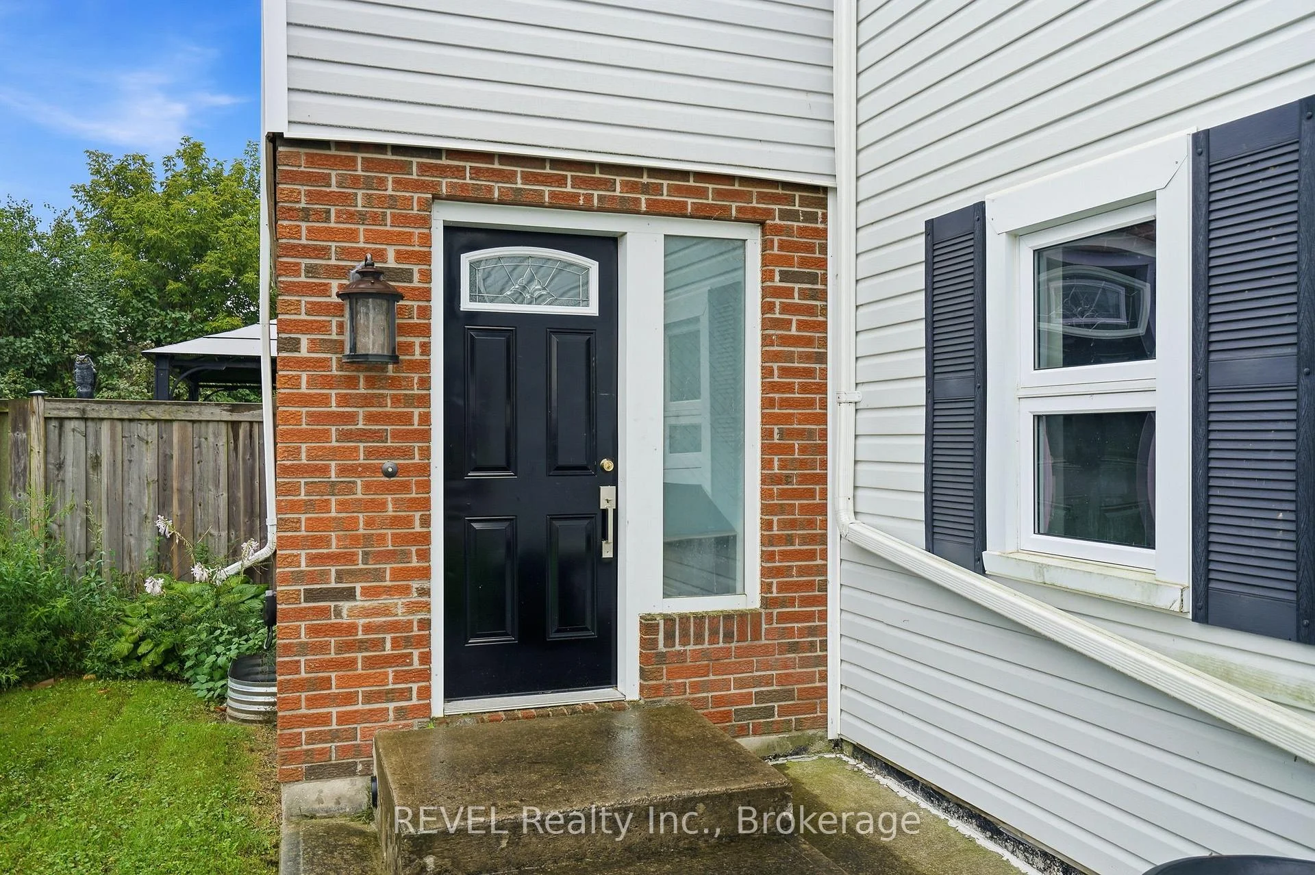 Photo 6 of 2324 Centre Street, Thorold, Allanburg/Thorold South — HOMEH