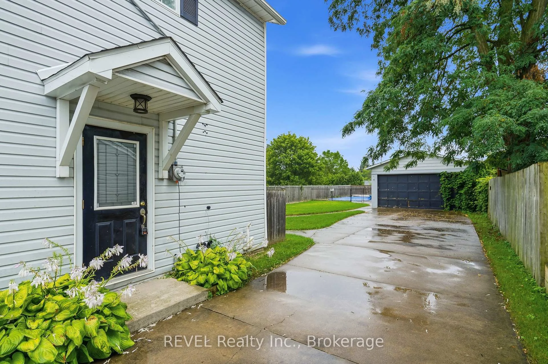 Photo 8 of 2324 Centre Street, Thorold, Allanburg/Thorold South — HOMEH