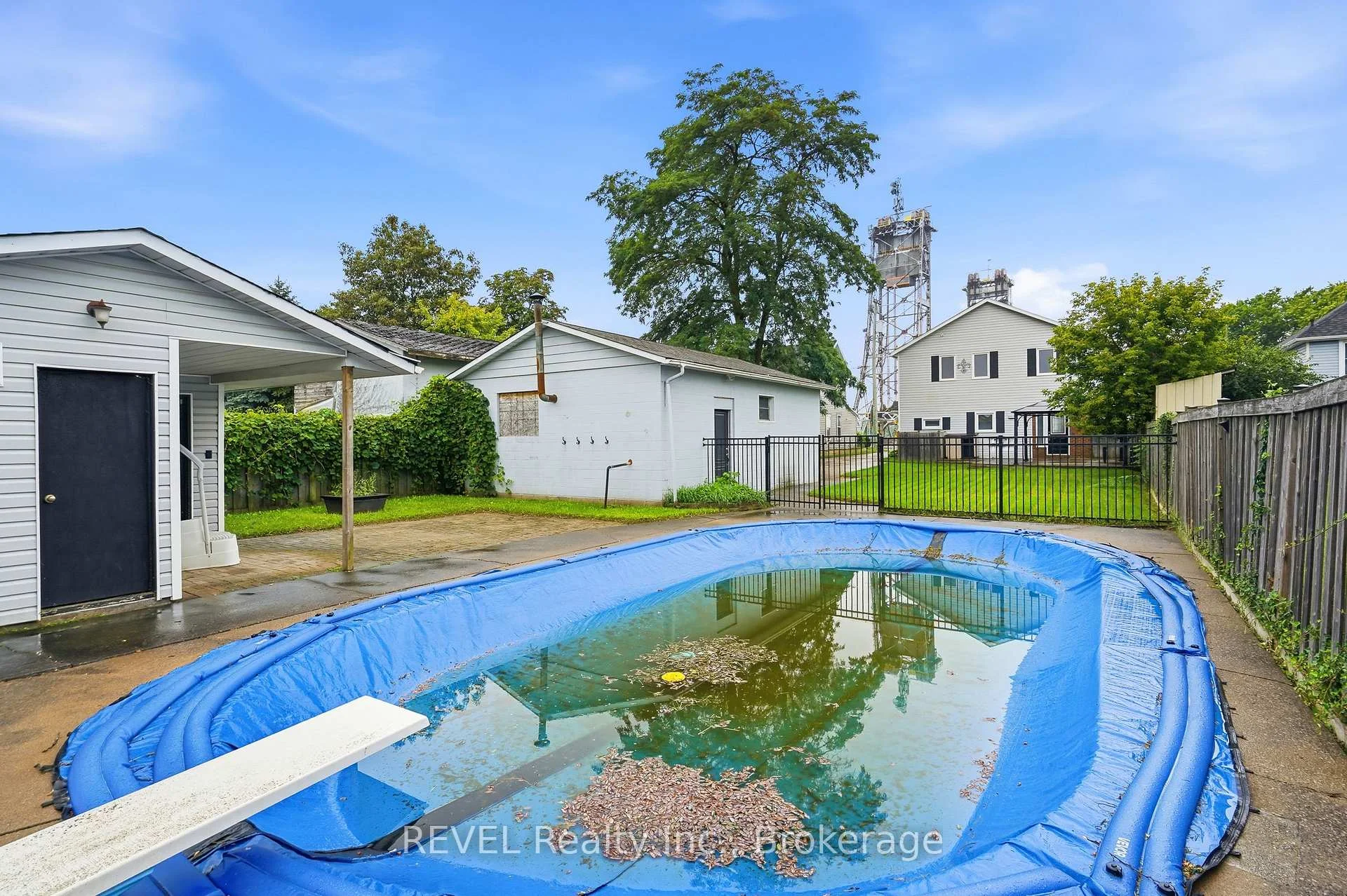 Photo 13 of 2324 Centre Street, Thorold, Allanburg/Thorold South — HOMEH