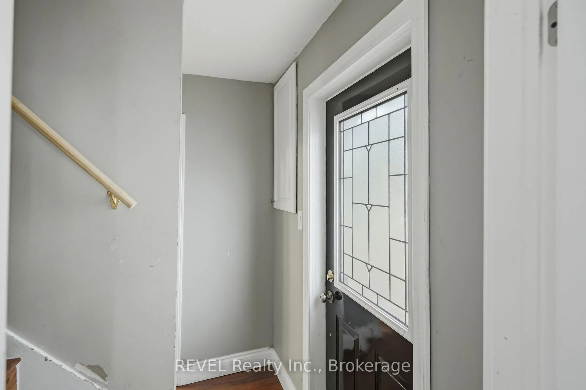 Photo 25 of 2324 Centre Street, Thorold, Allanburg/Thorold South — HOMEH
