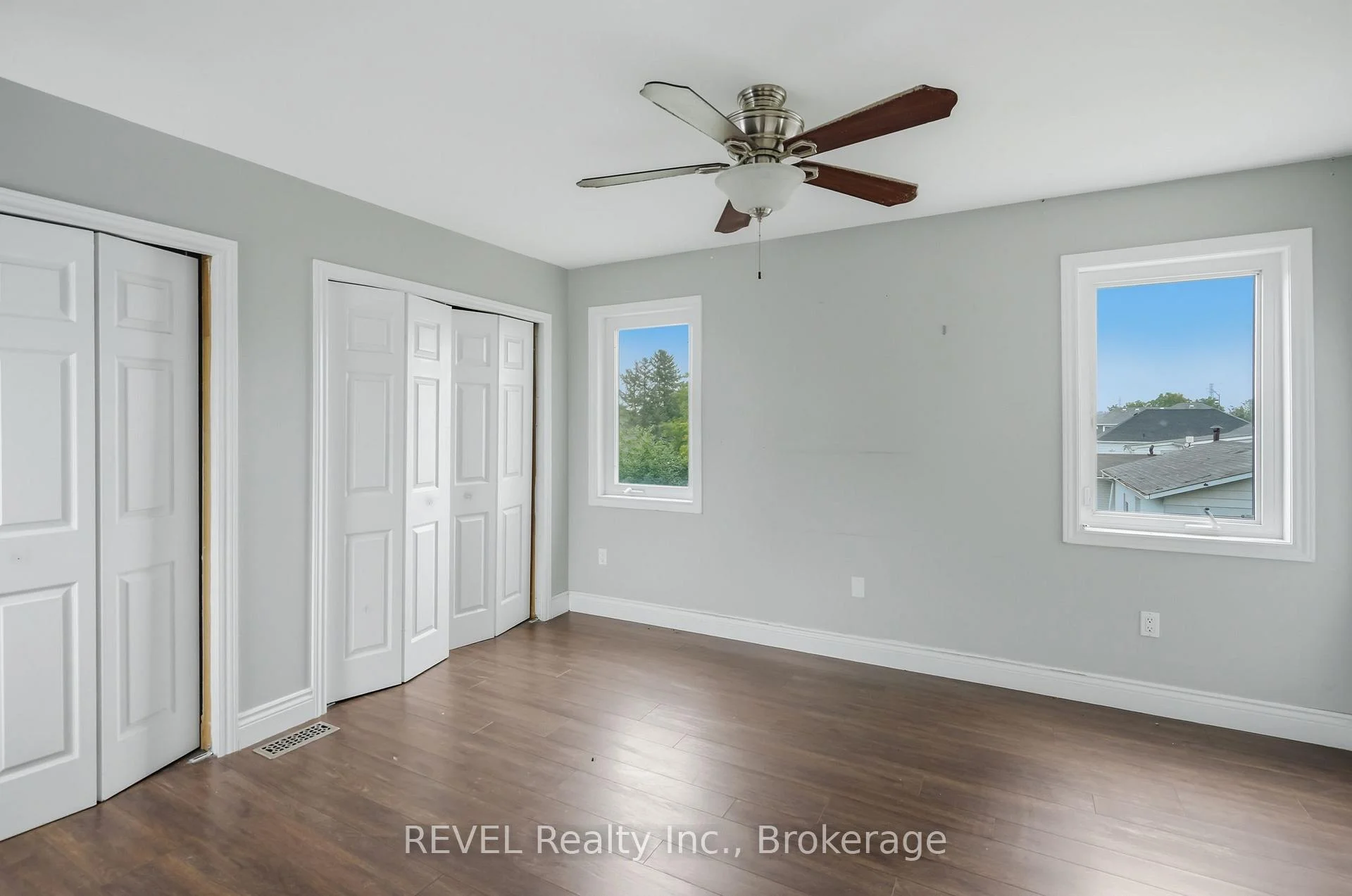 Photo 26 of 2324 Centre Street, Thorold, Allanburg/Thorold South — HOMEH