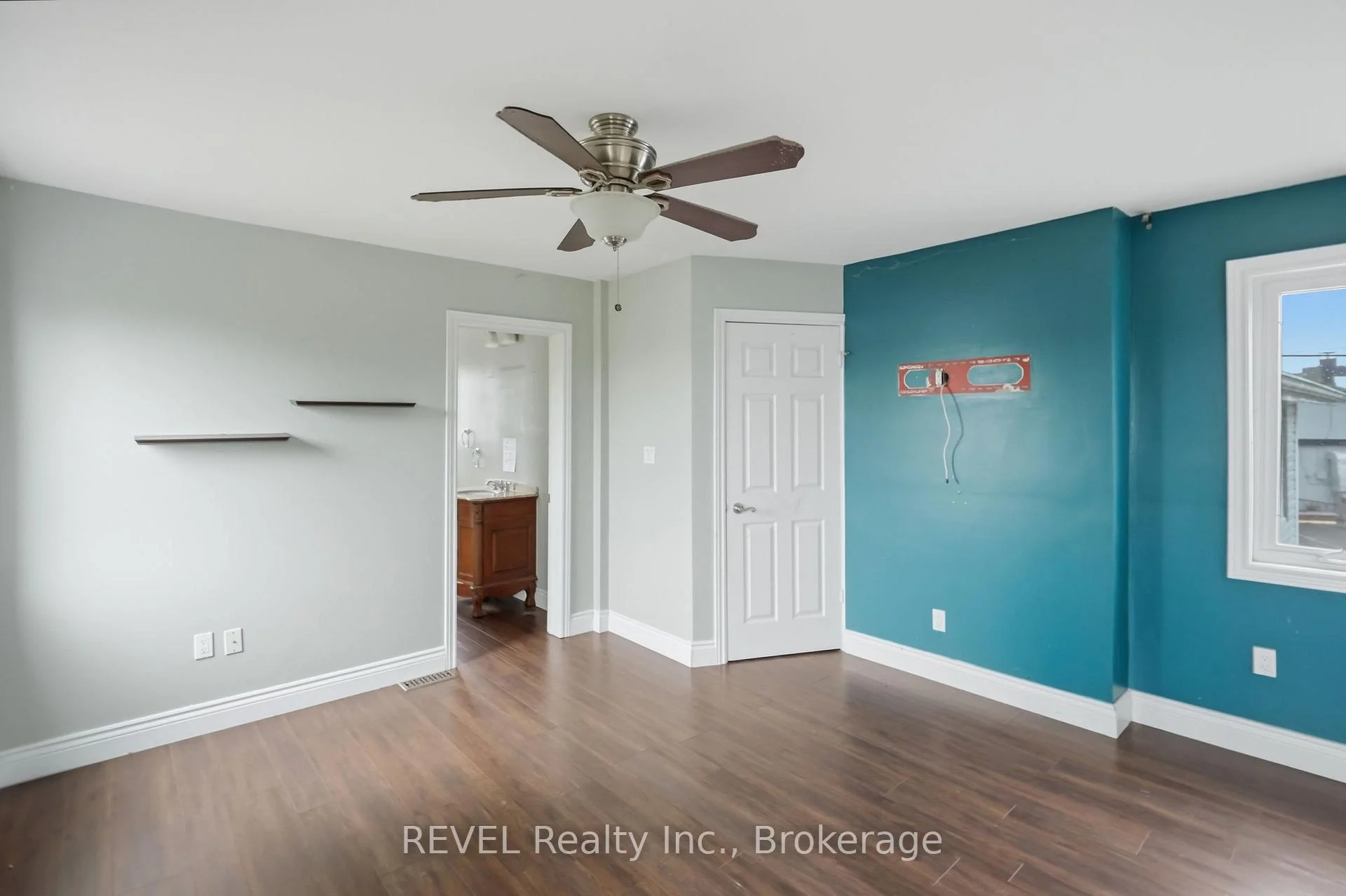 Photo 27 of 2324 Centre Street, Thorold, Allanburg/Thorold South — HOMEH
