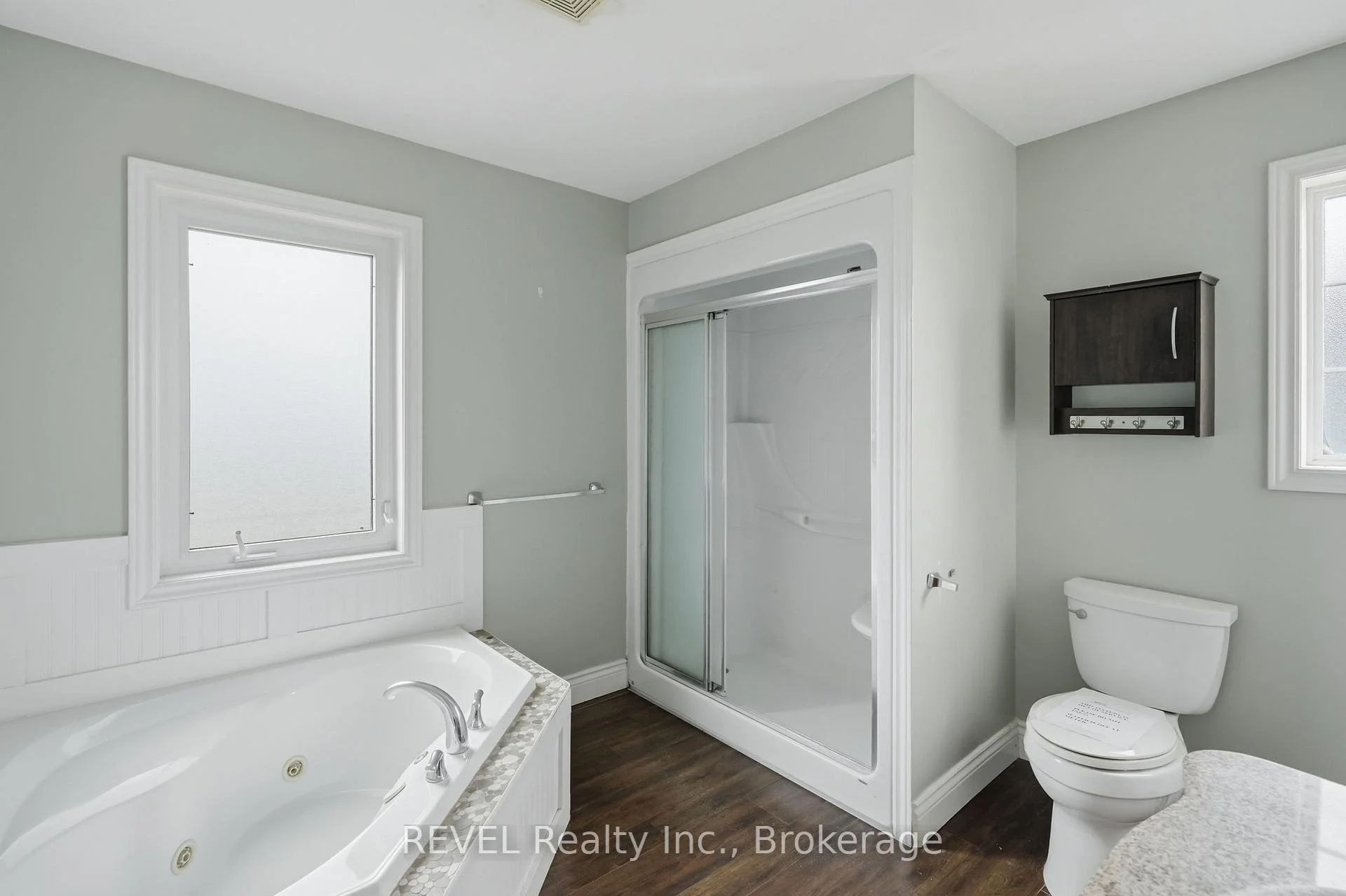 Photo 28 of 2324 Centre Street, Thorold, Allanburg/Thorold South — HOMEH