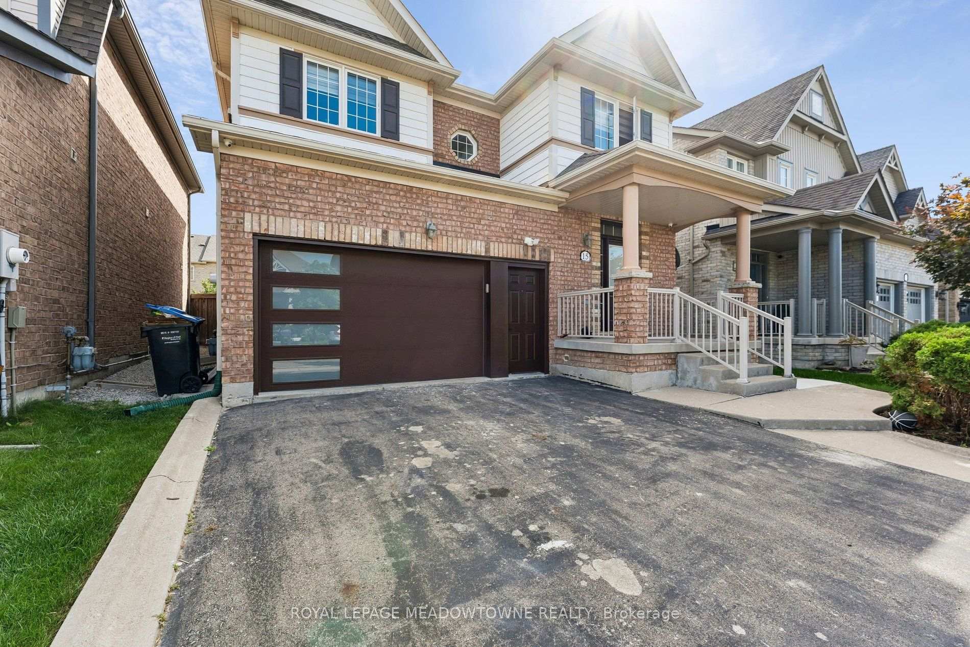 Photo 2 of 15 Learmont Avenue, Caledon, Rural Caledon — HOMEH