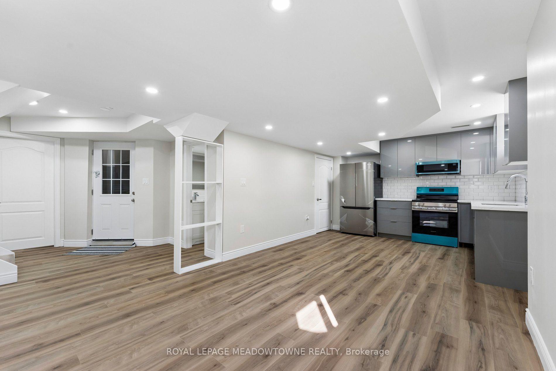 Photo 11 of 15 Learmont Avenue, Caledon, Rural Caledon — HOMEH