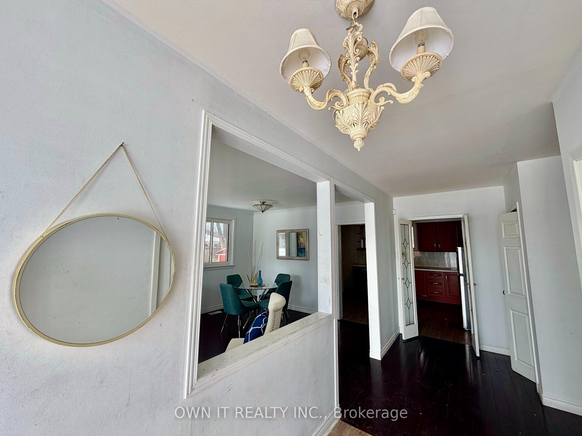 Photo 7 of 68 Campbell Drive, Brampton, Northwood Park — HOMEH