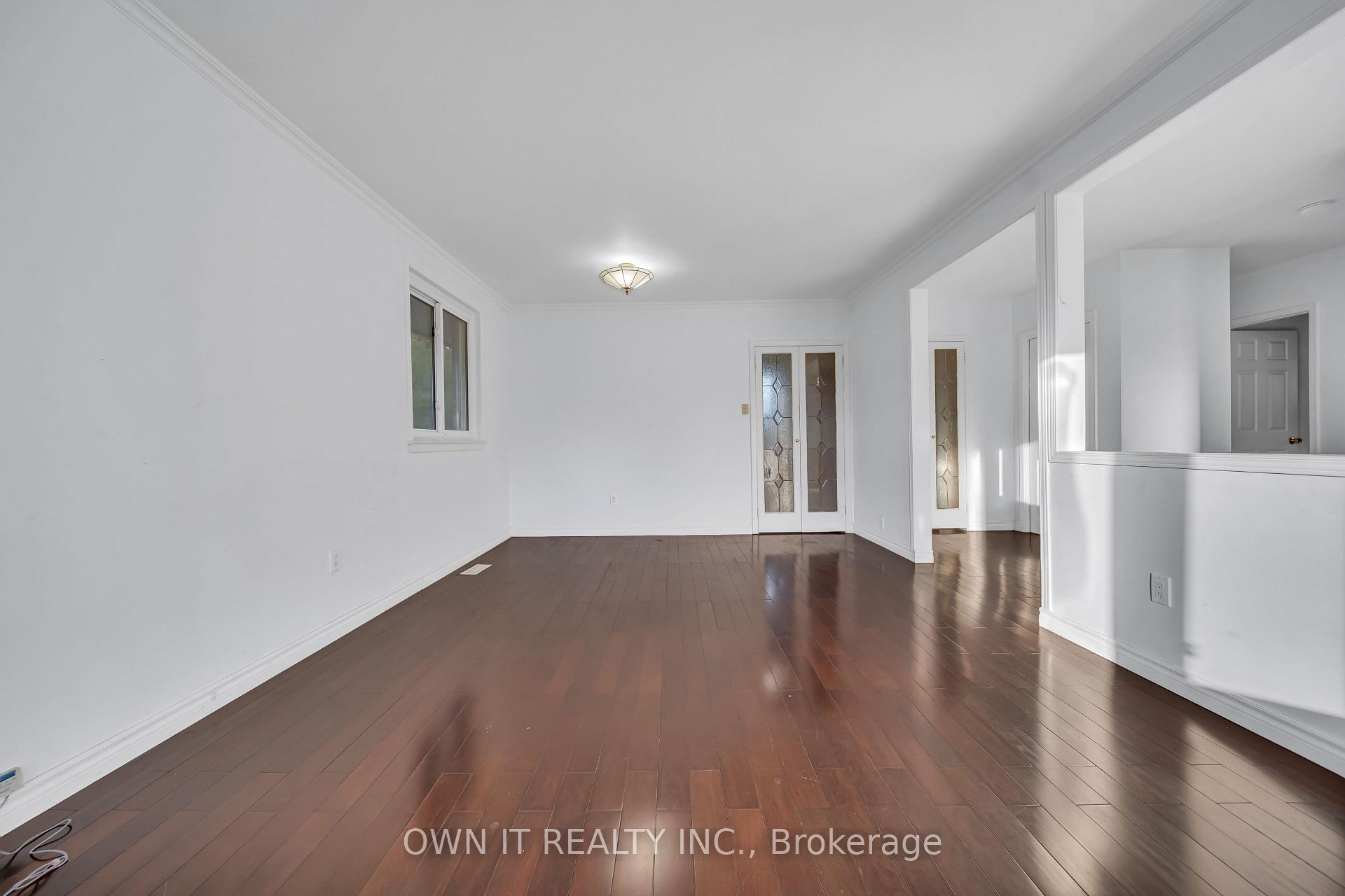 Photo 16 of 68 Campbell Drive, Brampton, Northwood Park — HOMEH