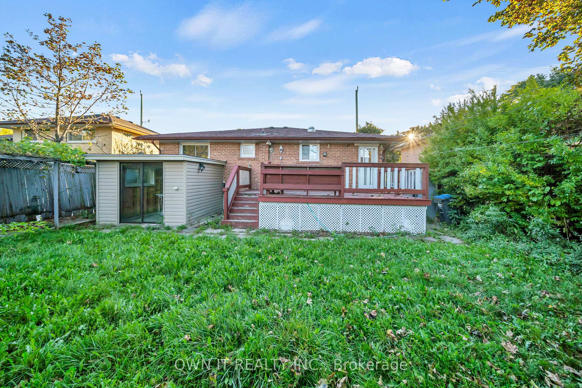 Photo 18 of 68 Campbell Drive, Brampton, Northwood Park — HOMEH