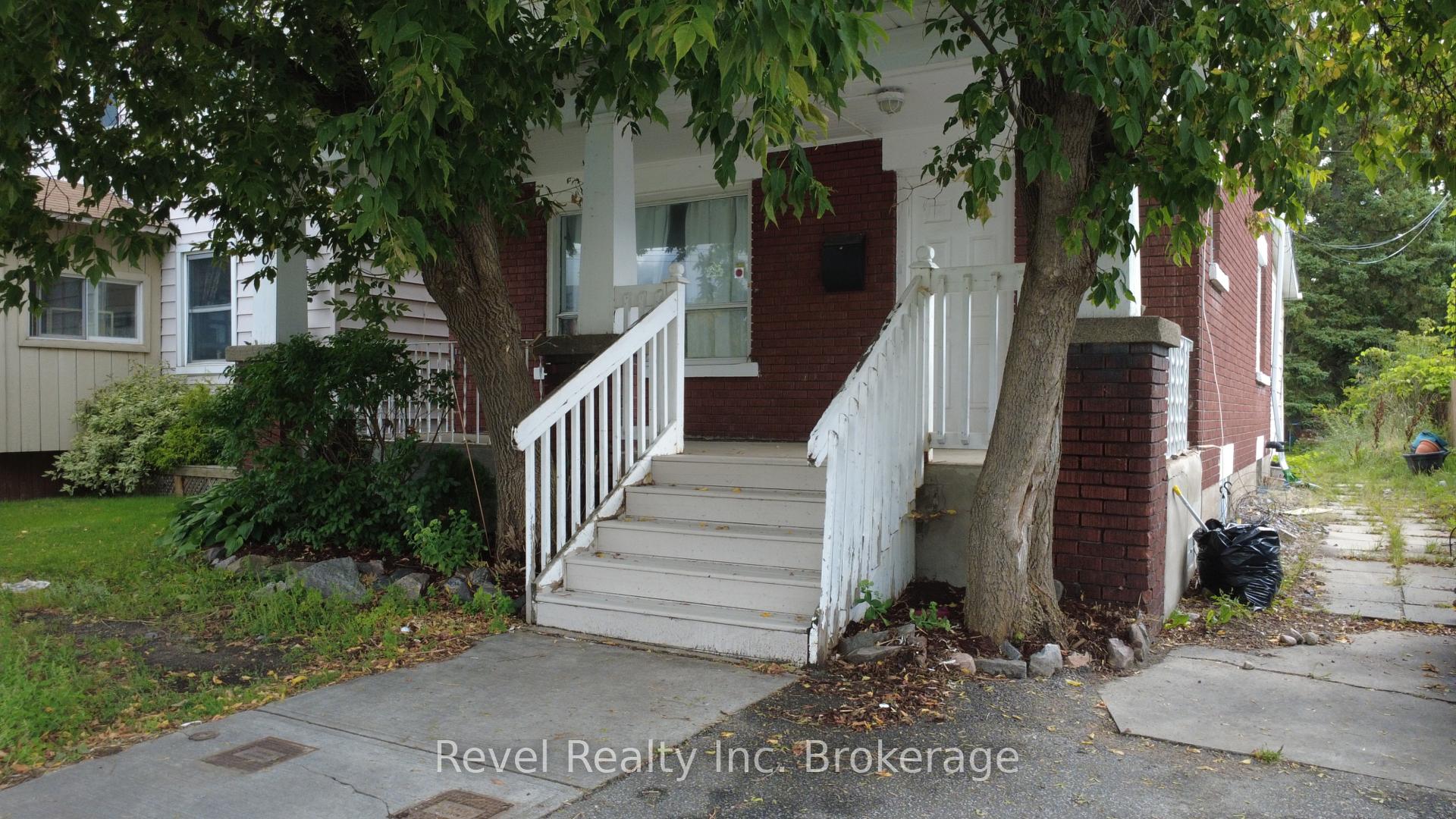 Photo 3 of 416 First Avenue W, North Bay, Central — HOMEH