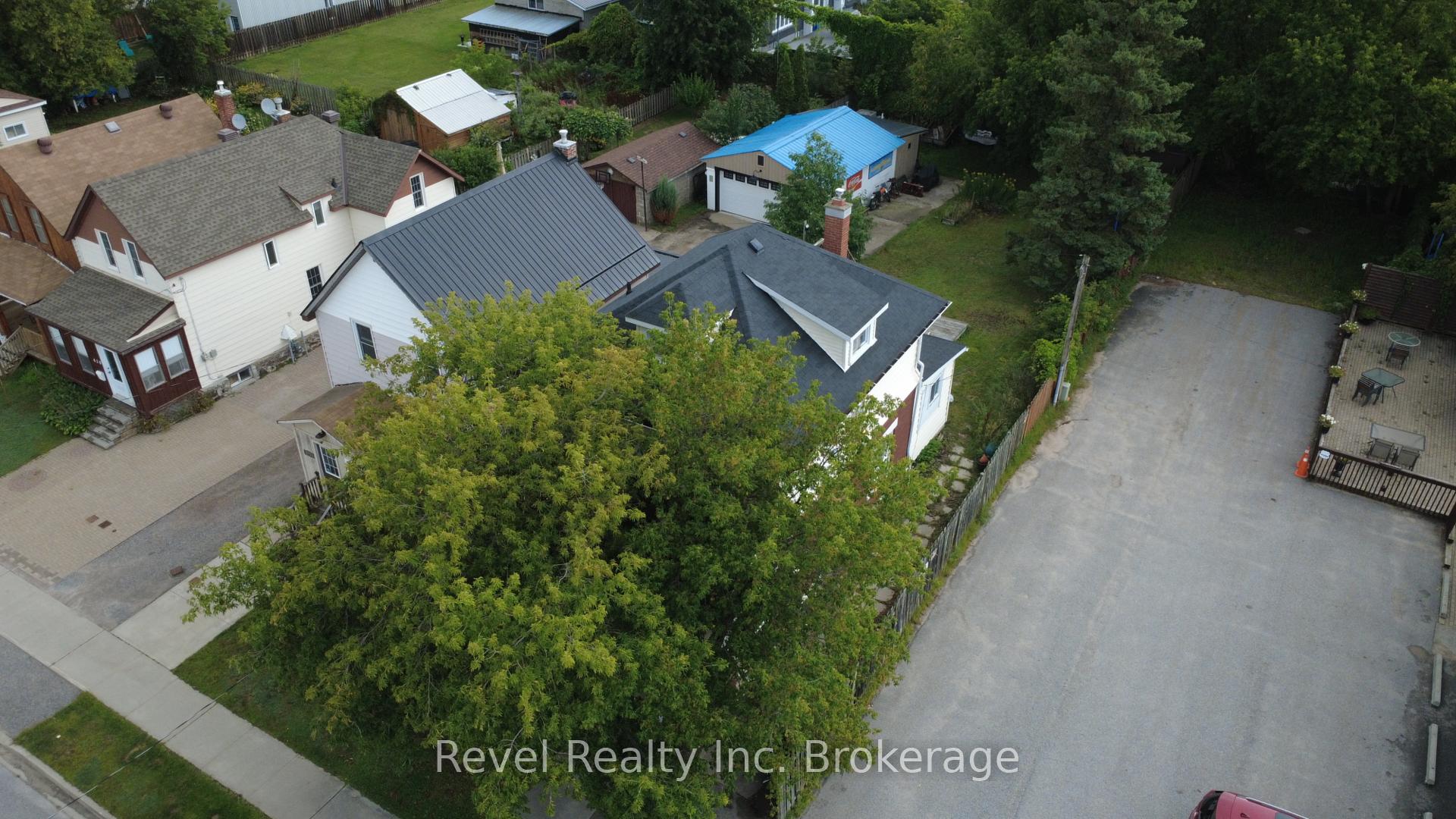 Photo 4 of 416 First Avenue W, North Bay, Central — HOMEH