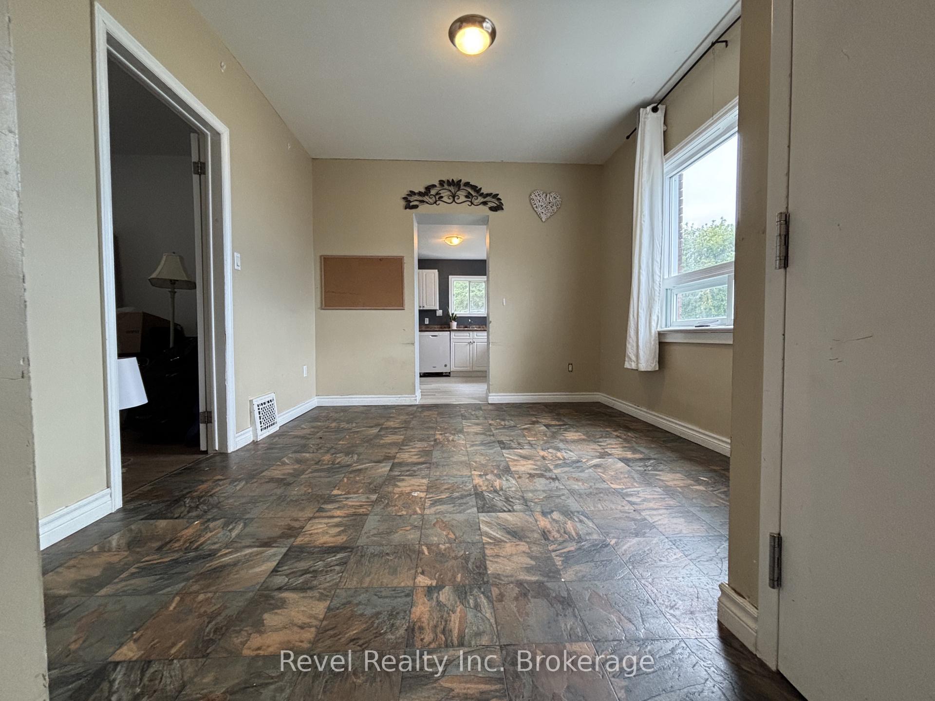 Photo 6 of 416 First Avenue W, North Bay, Central — HOMEH