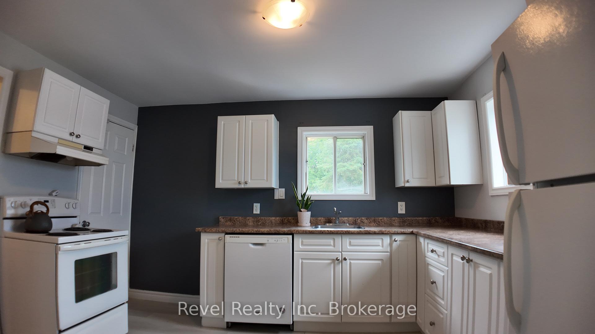 Photo 10 of 416 First Avenue W, North Bay, Central — HOMEH