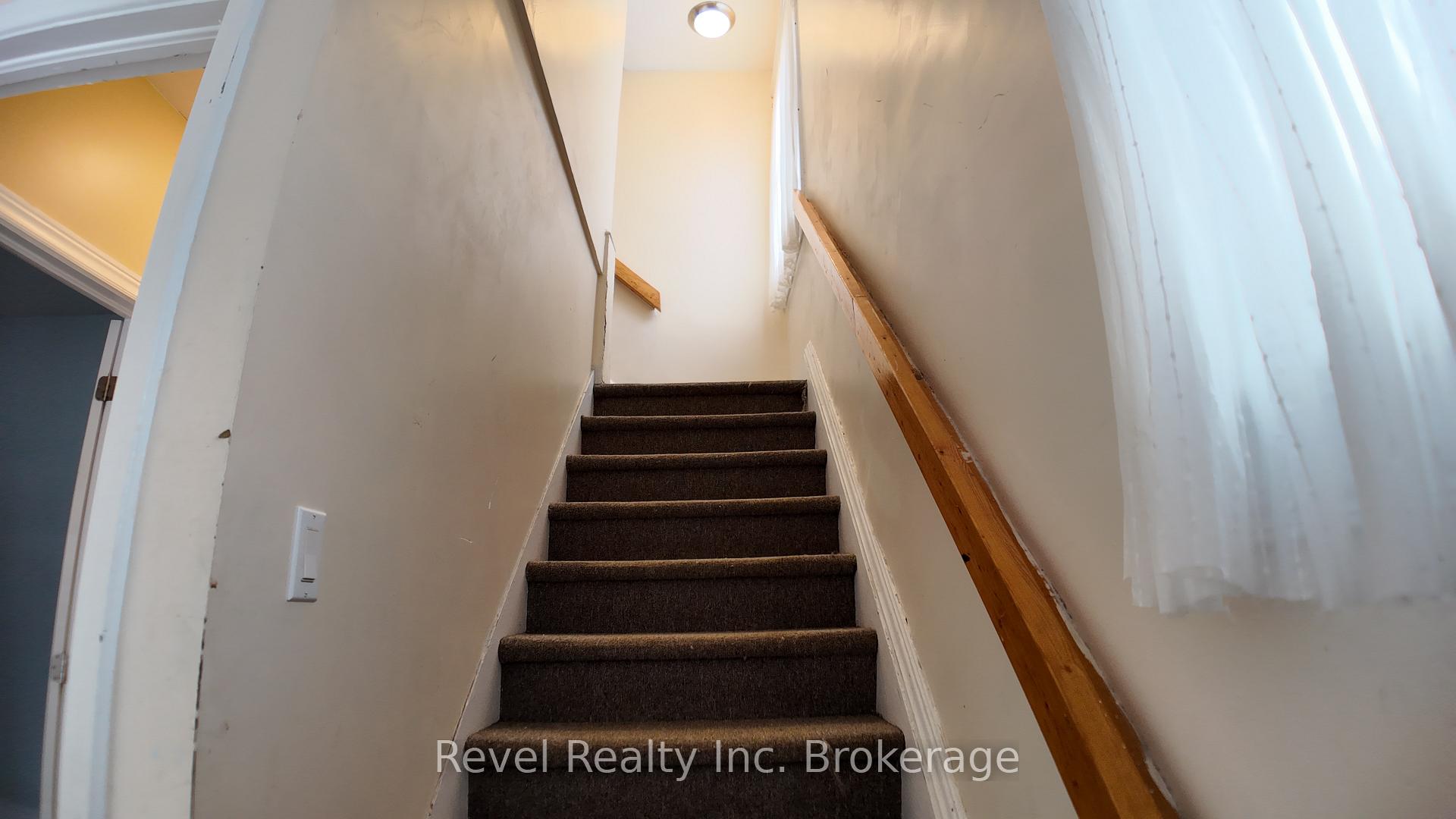 Photo 13 of 416 First Avenue W, North Bay, Central — HOMEH