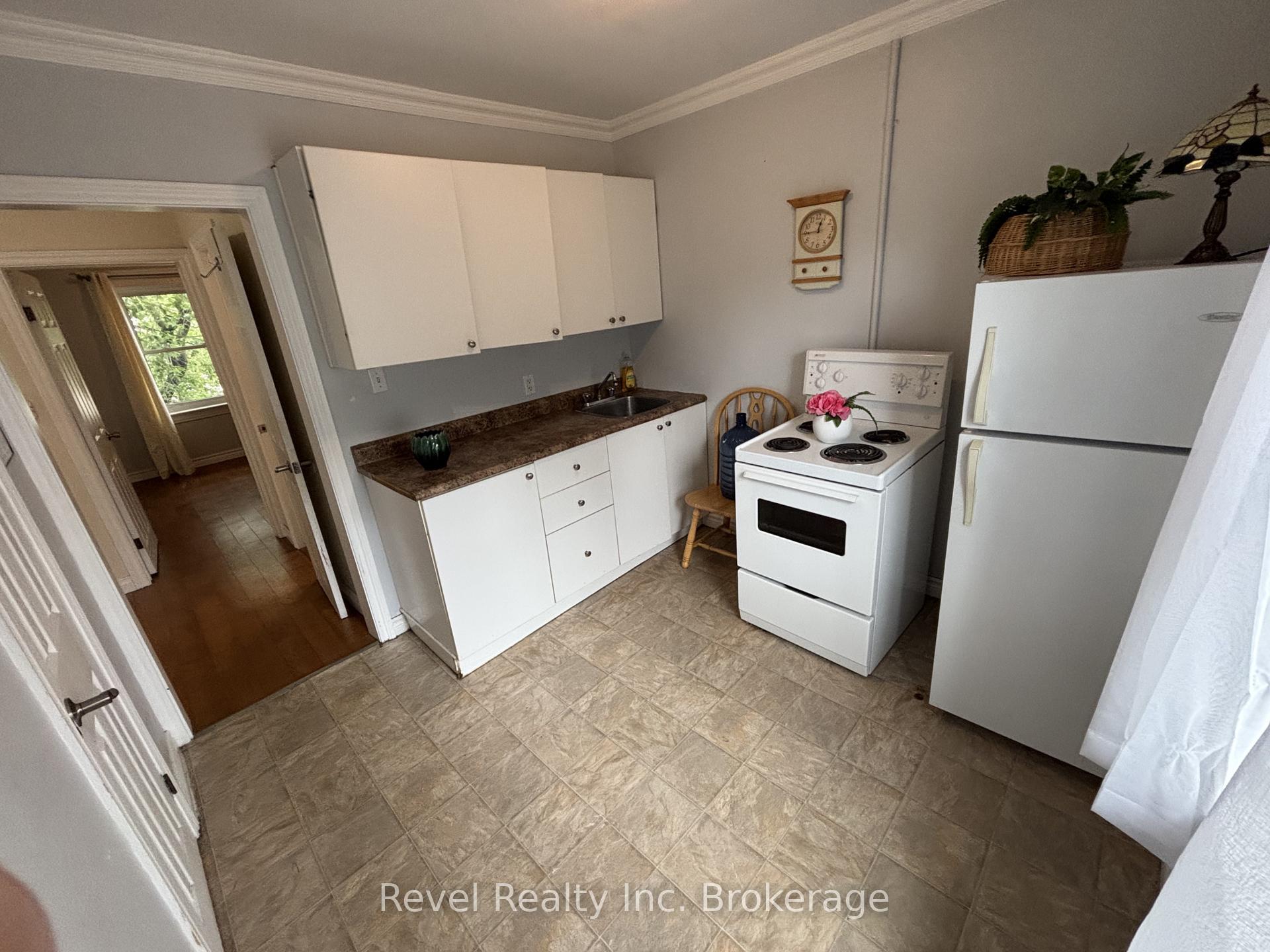 Photo 19 of 416 First Avenue W, North Bay, Central — HOMEH