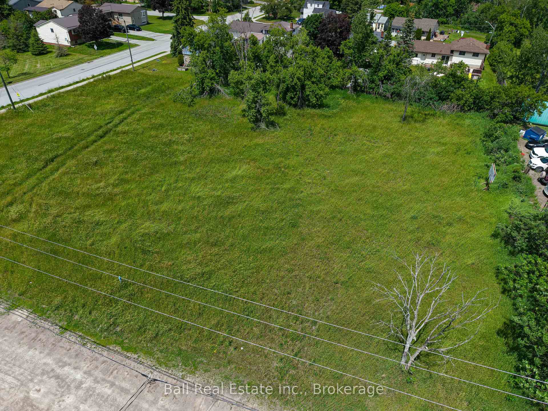 Photo 8 of 16 Veterans Way, Kawartha Lakes, Fenelon Falls — HOMEH