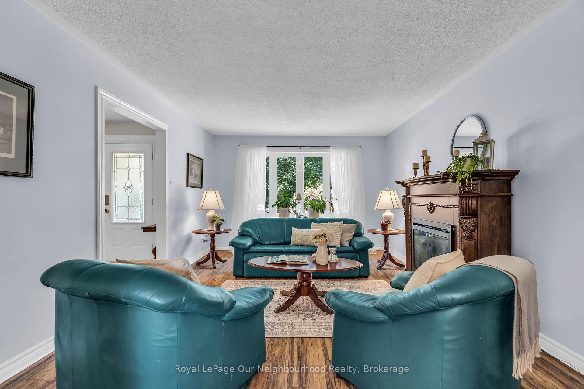 Photo 9 of 67 Bartlett Crescent, London, South M — HOMEH