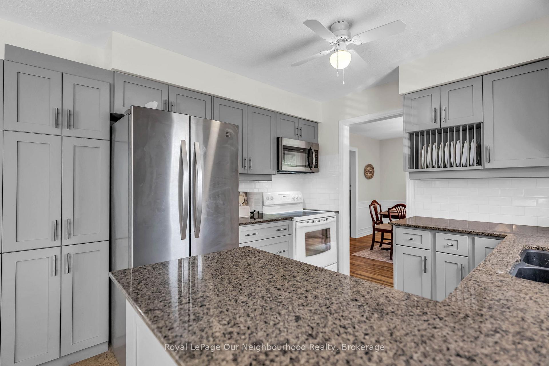 Photo 15 of 67 Bartlett Crescent, London, South M — HOMEH