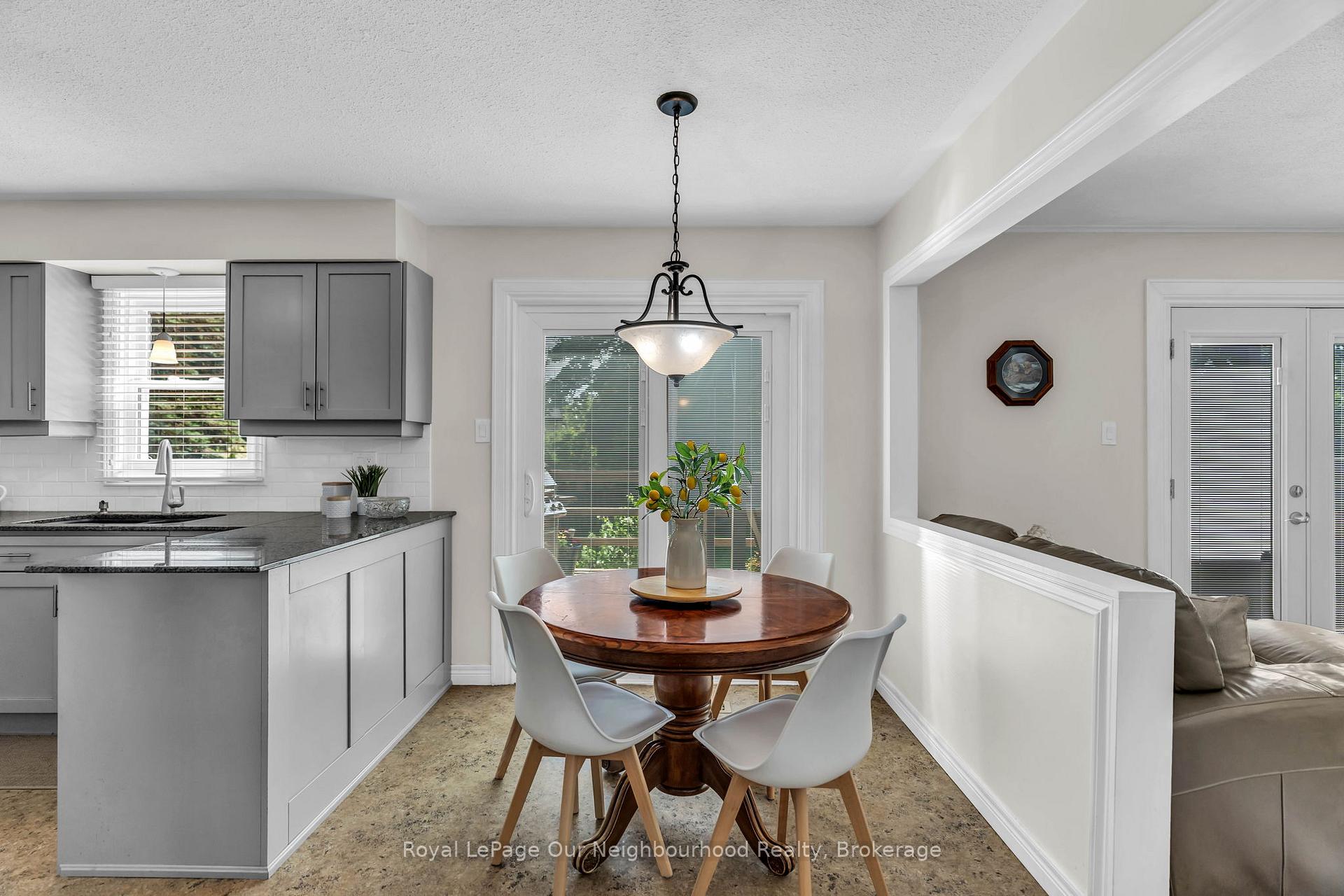 Photo 16 of 67 Bartlett Crescent, London, South M — HOMEH