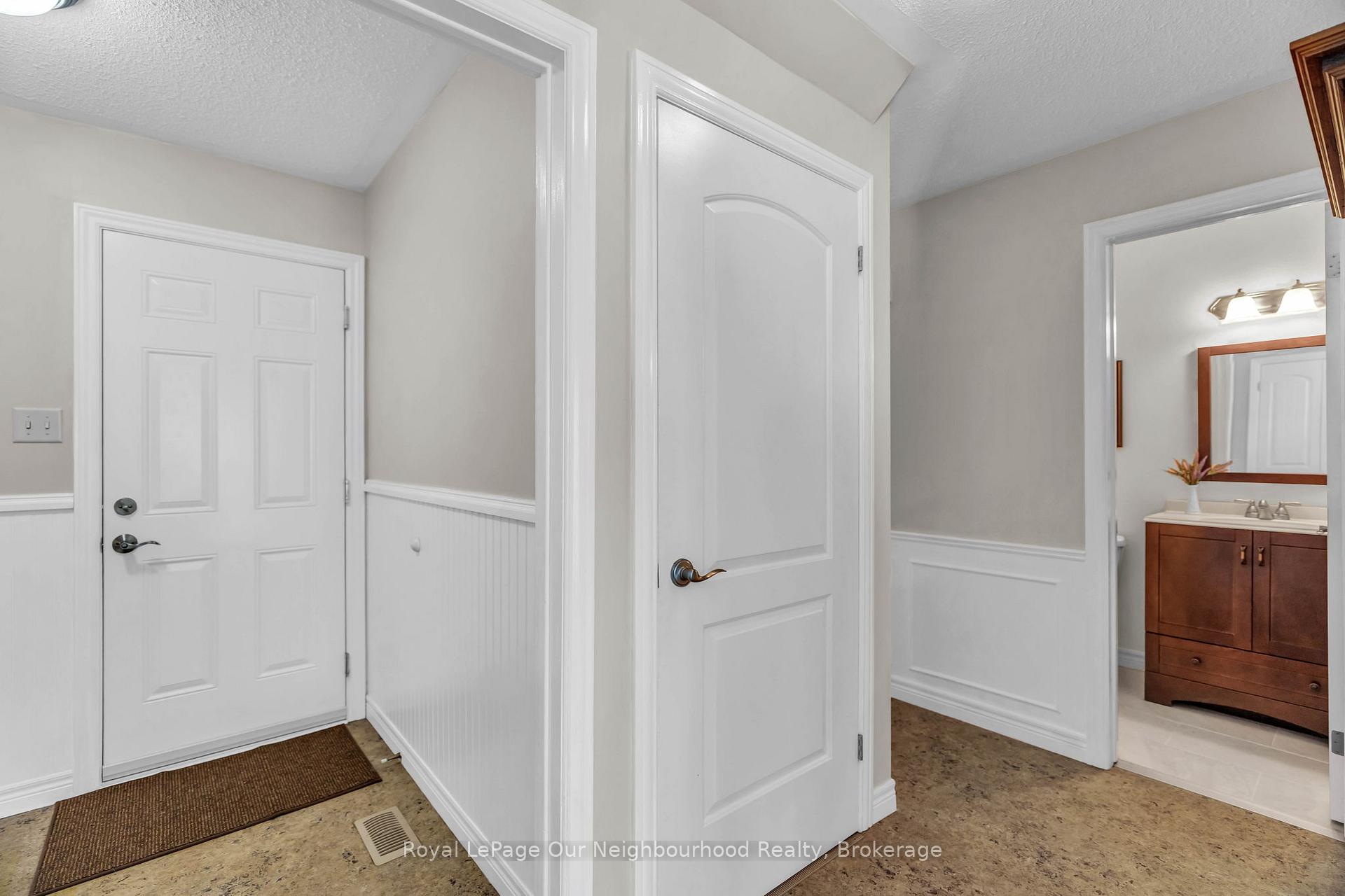 Photo 22 of 67 Bartlett Crescent, London, South M — HOMEH