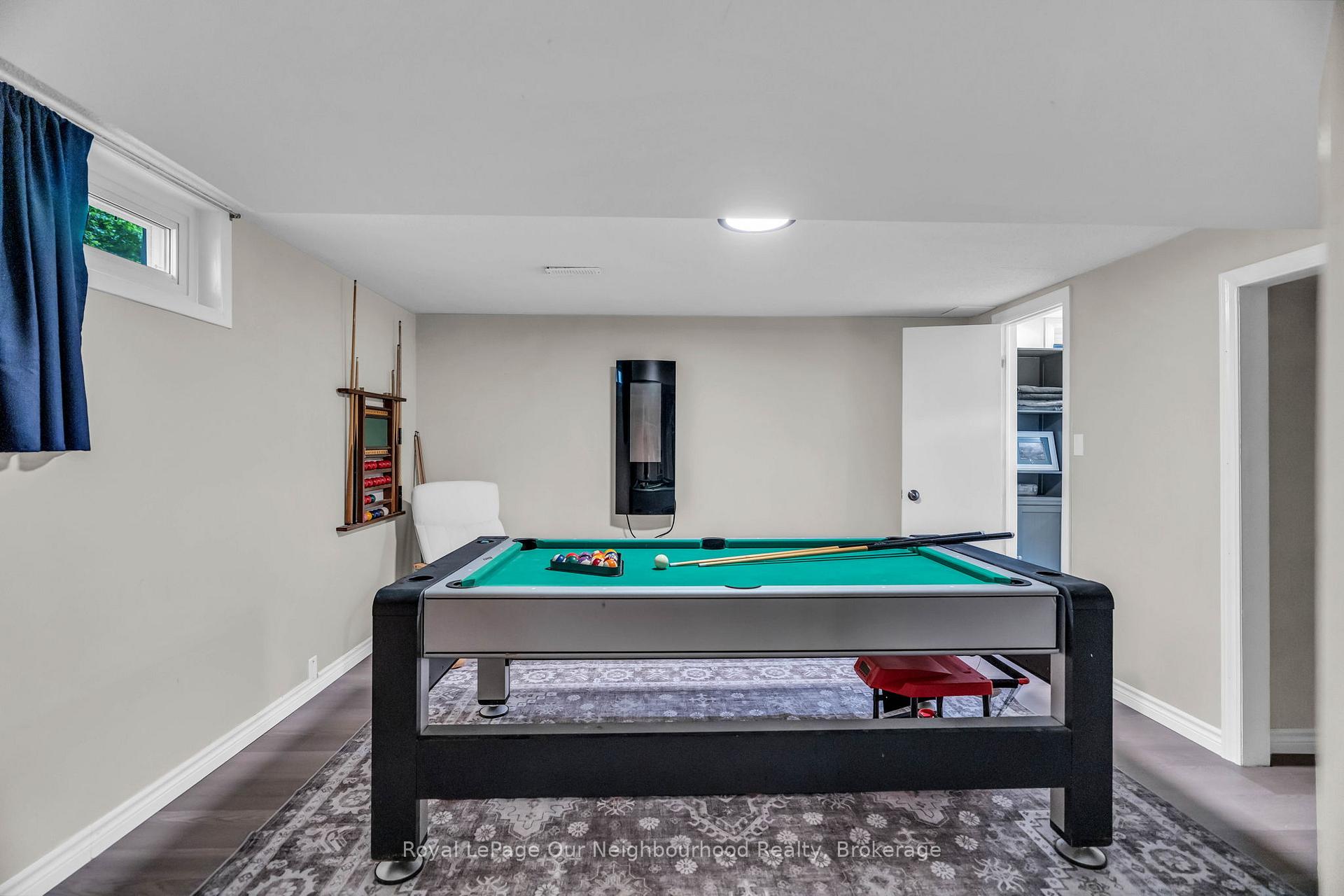 Photo 37 of 67 Bartlett Crescent, London, South M — HOMEH