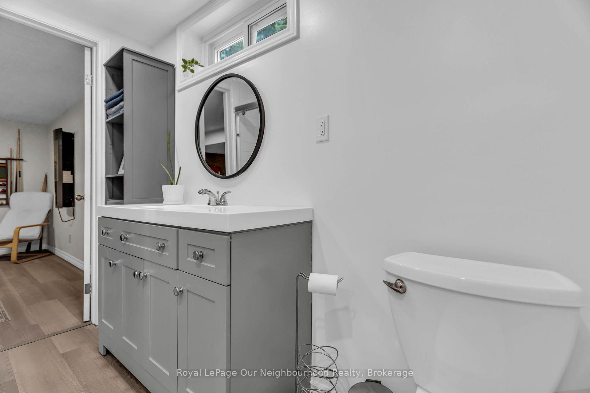 Photo 40 of 67 Bartlett Crescent, London, South M — HOMEH