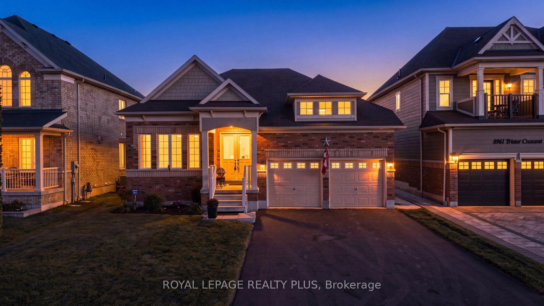 Photo 2 of 8971 Tristar Crescent, Niagara Falls, Lyons Creek — HOMEH
