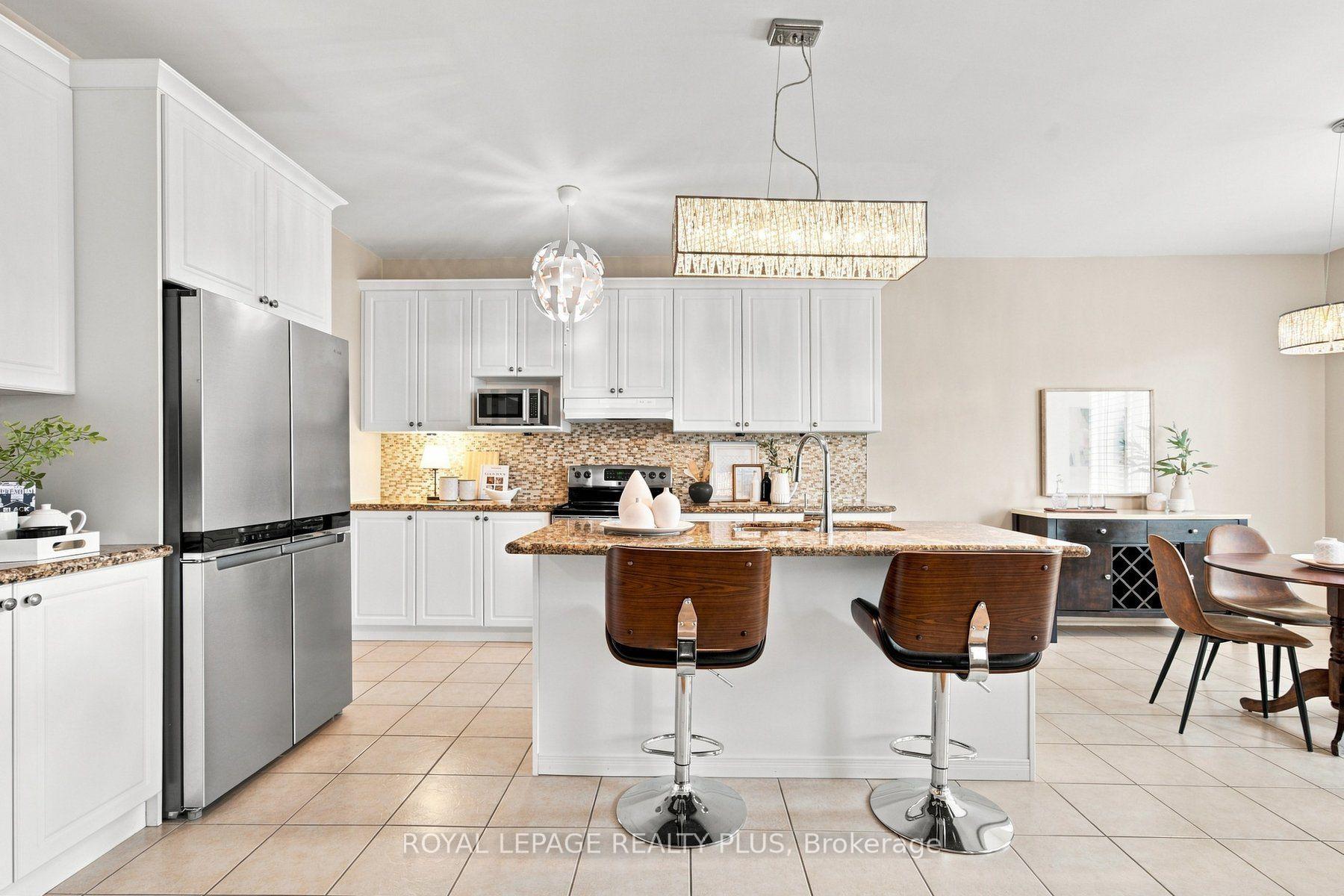 Photo 3 of 8971 Tristar Crescent, Niagara Falls, Lyons Creek — HOMEH