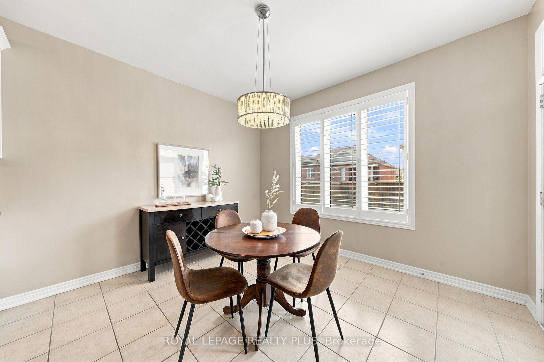 Photo 6 of 8971 Tristar Crescent, Niagara Falls, Lyons Creek — HOMEH