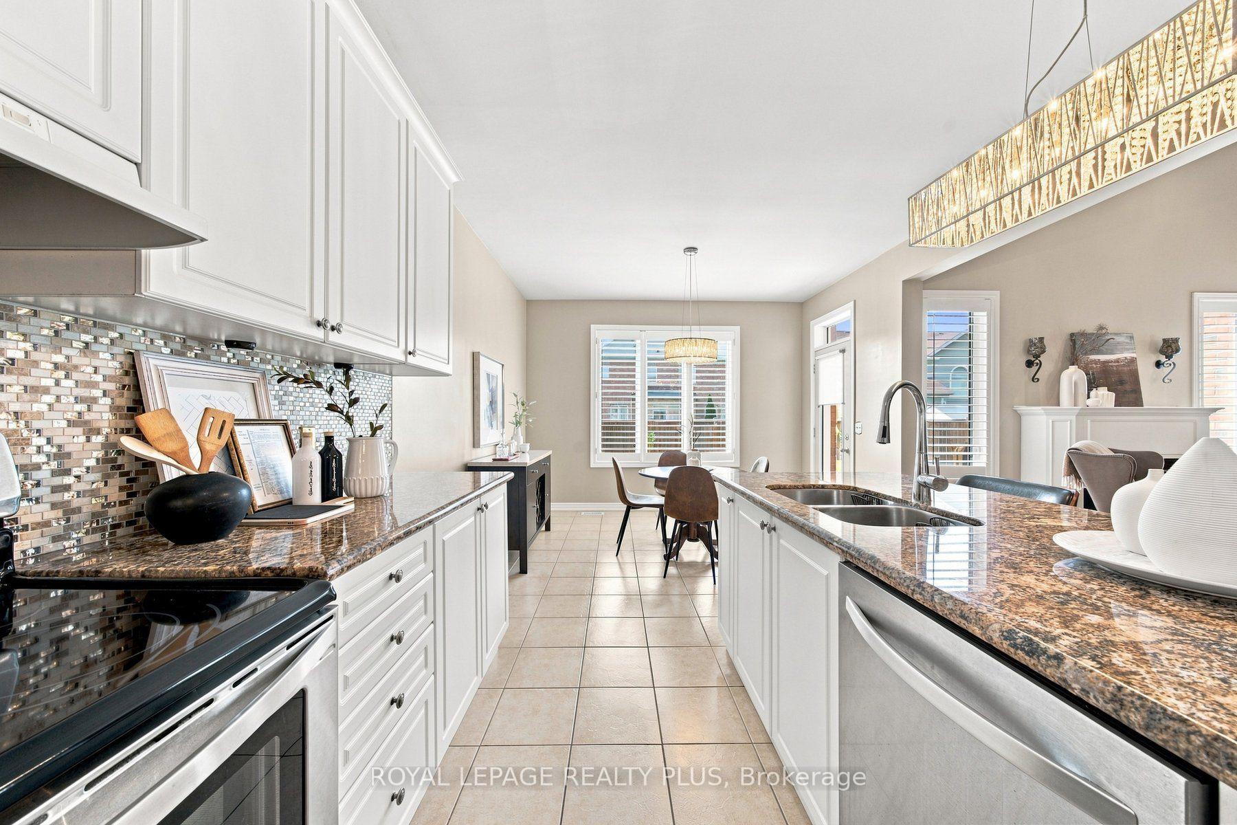 Photo 11 of 8971 Tristar Crescent, Niagara Falls, Lyons Creek — HOMEH