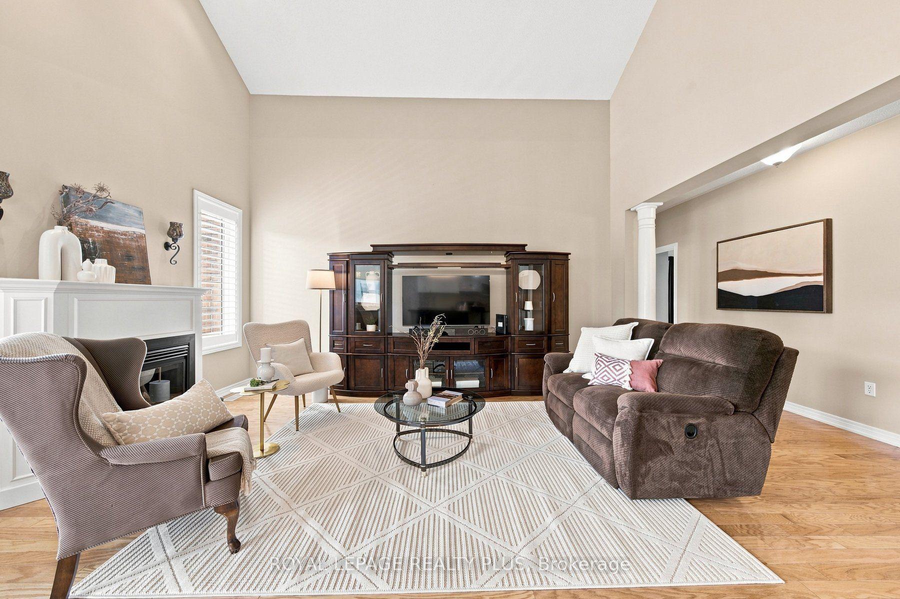 Photo 13 of 8971 Tristar Crescent, Niagara Falls, Lyons Creek — HOMEH
