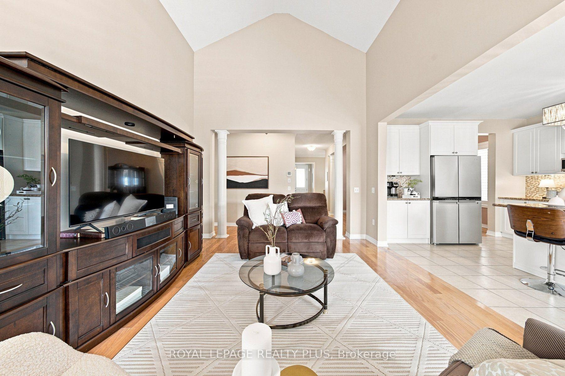 Photo 15 of 8971 Tristar Crescent, Niagara Falls, Lyons Creek — HOMEH