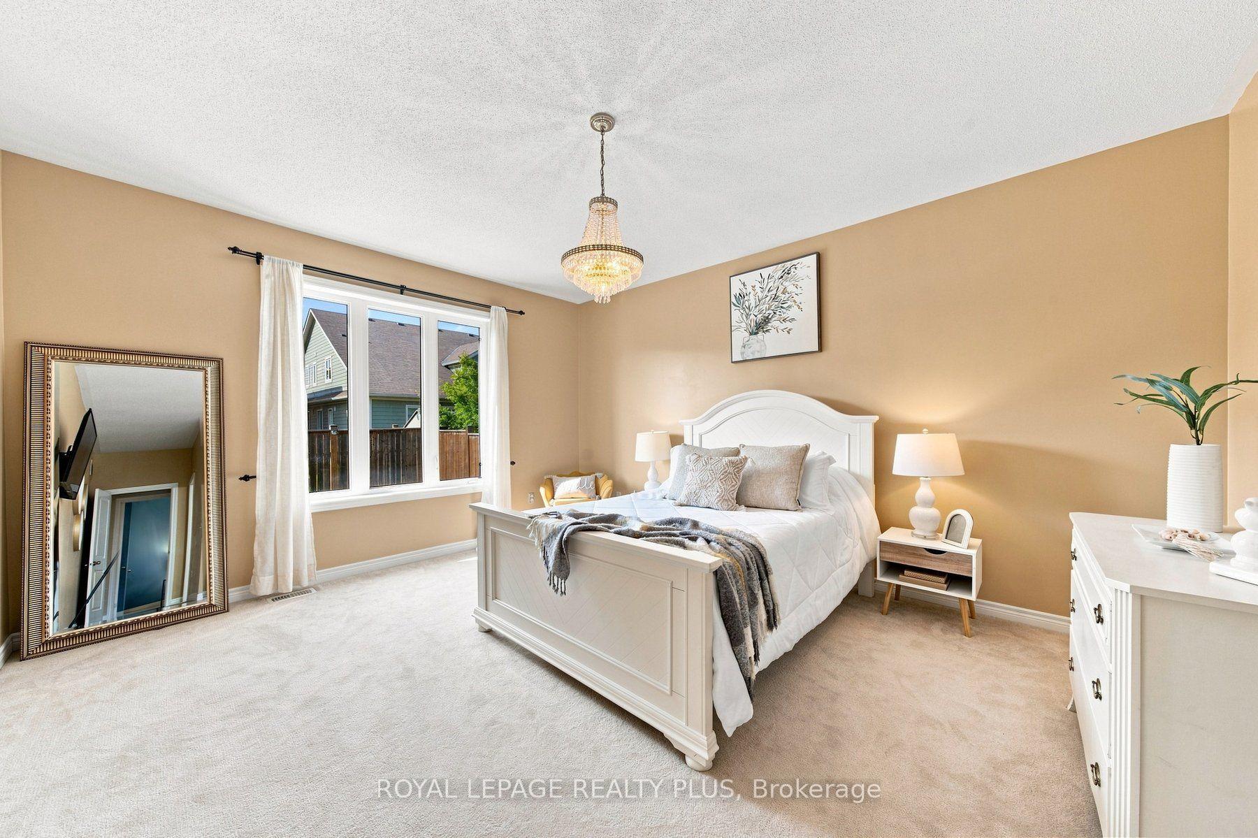 Photo 19 of 8971 Tristar Crescent, Niagara Falls, Lyons Creek — HOMEH