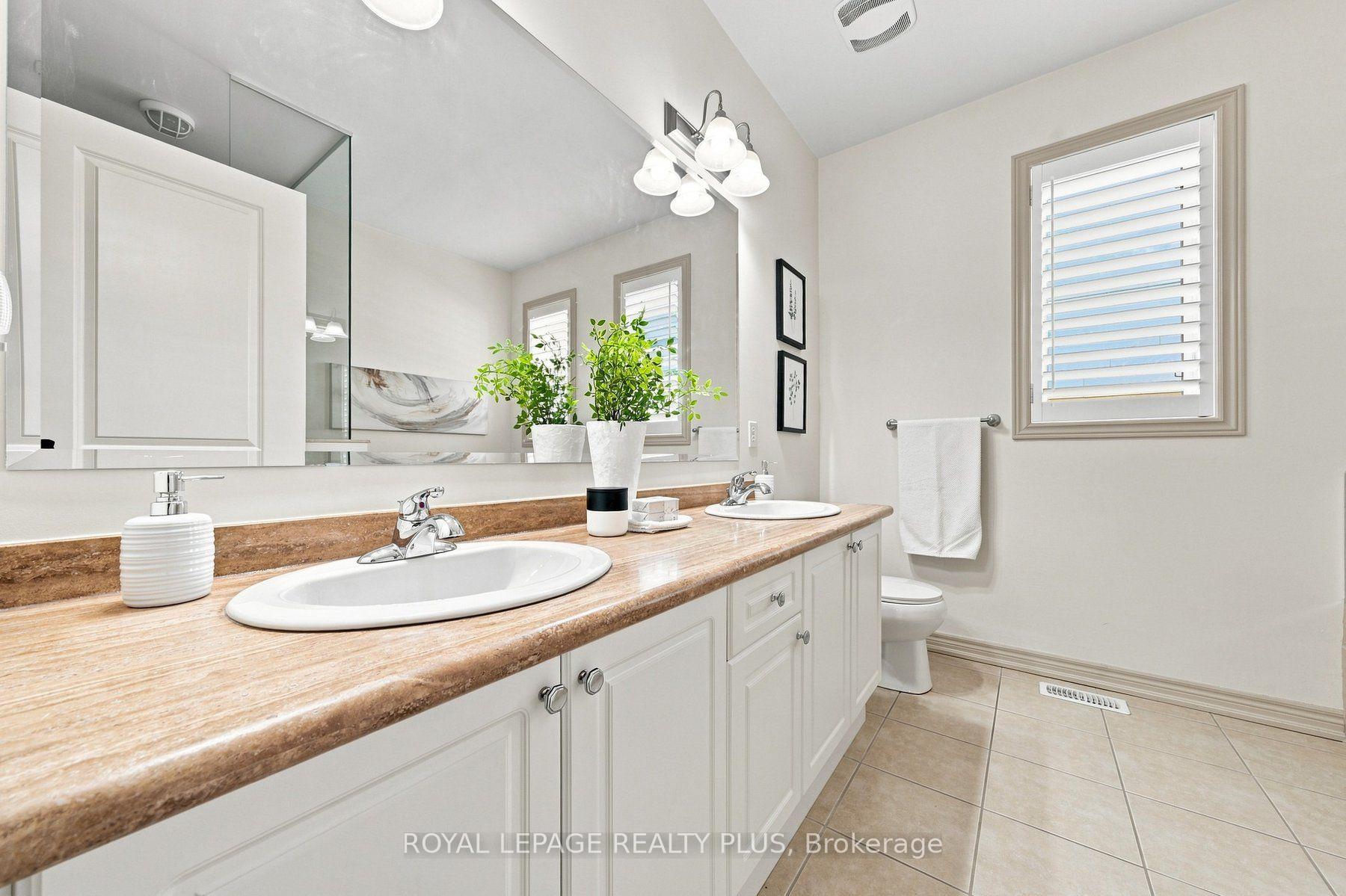 Photo 21 of 8971 Tristar Crescent, Niagara Falls, Lyons Creek — HOMEH