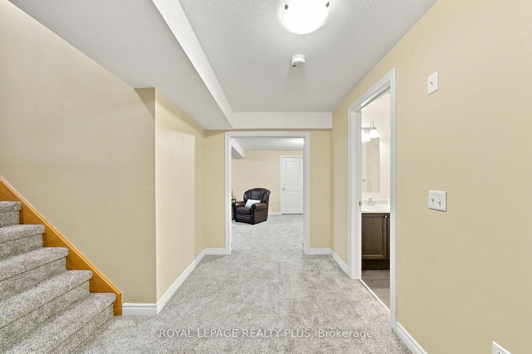 Photo 30 of 8971 Tristar Crescent, Niagara Falls, Lyons Creek — HOMEH